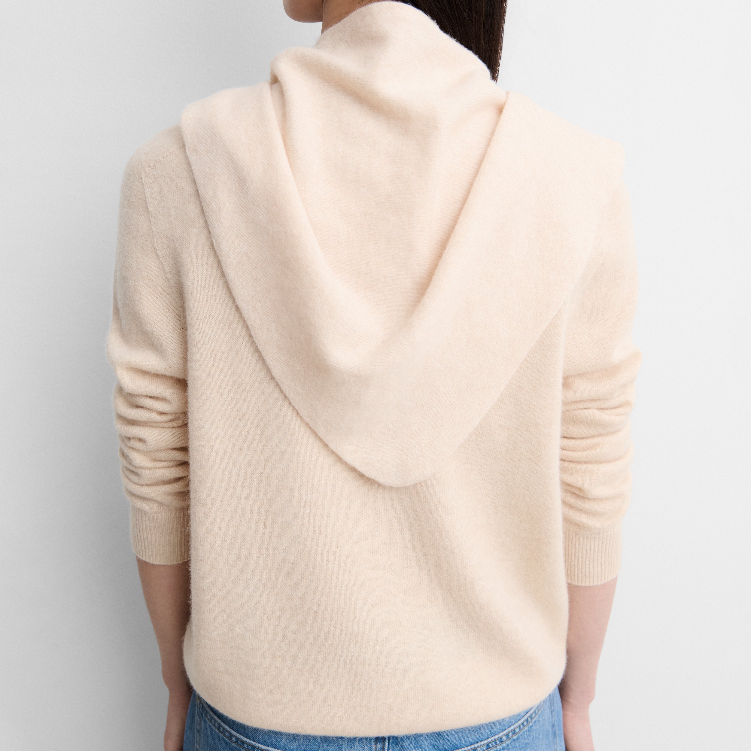 Triangular cashmere scarf