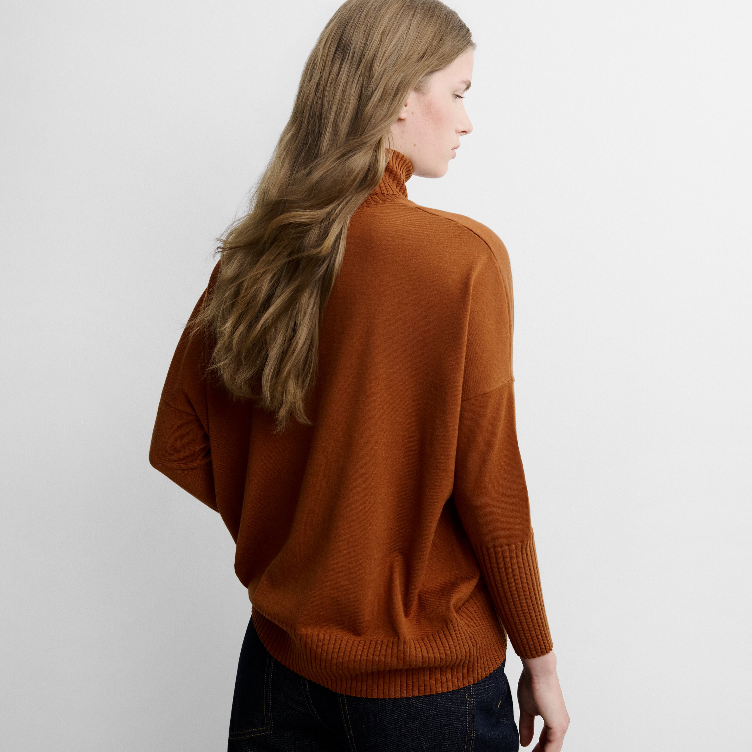 Pull oversize col montant