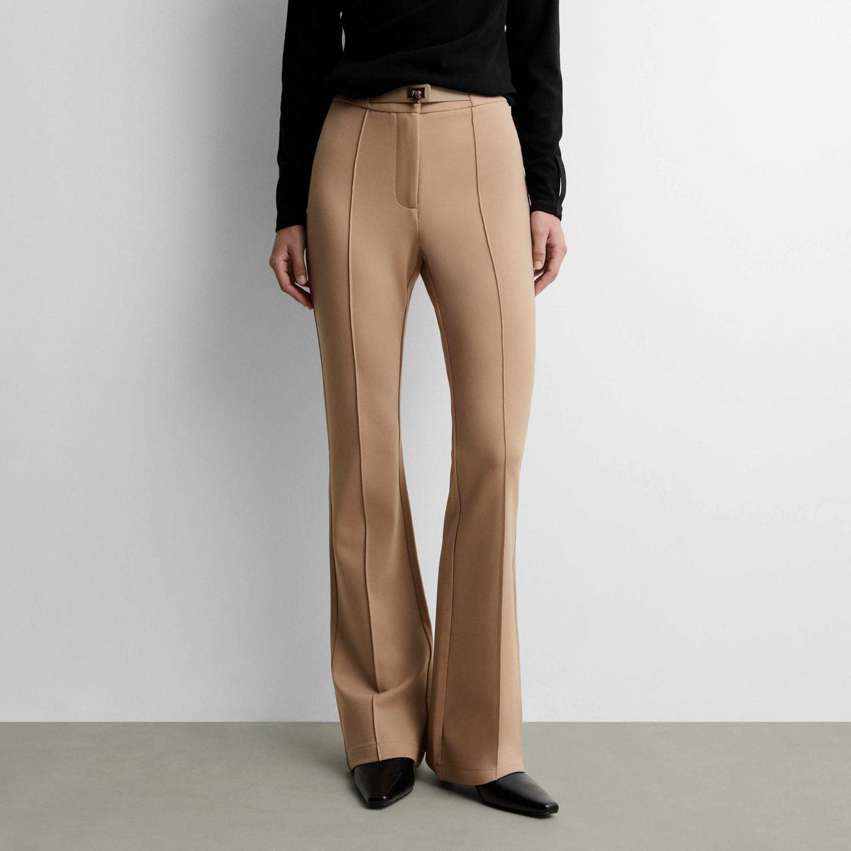 Pantalón elástico cierre locker
