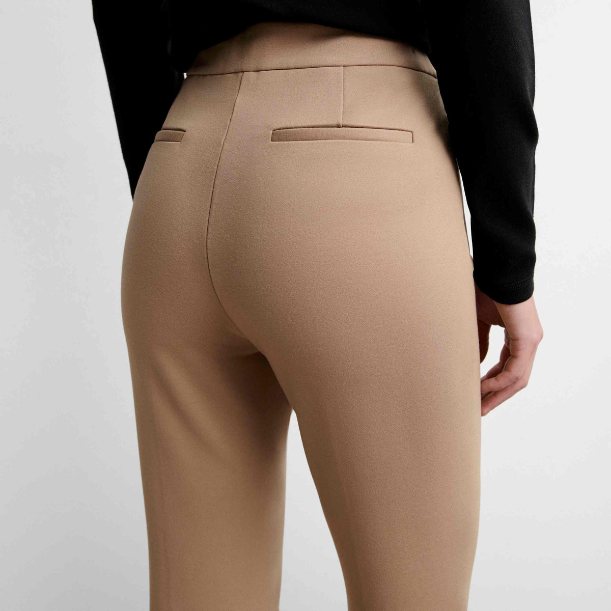 Pantalón elástico cierre locker