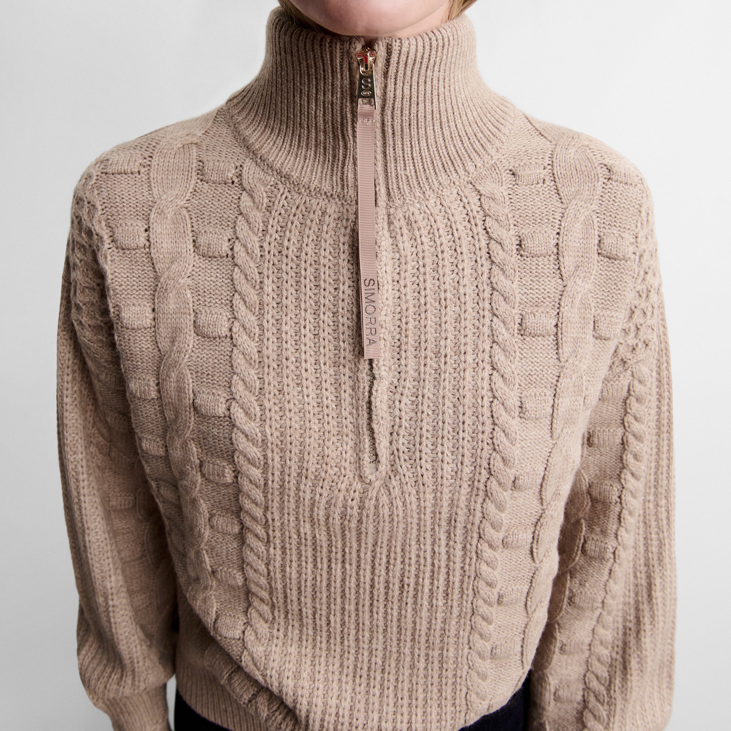 Pull en maille torsadée