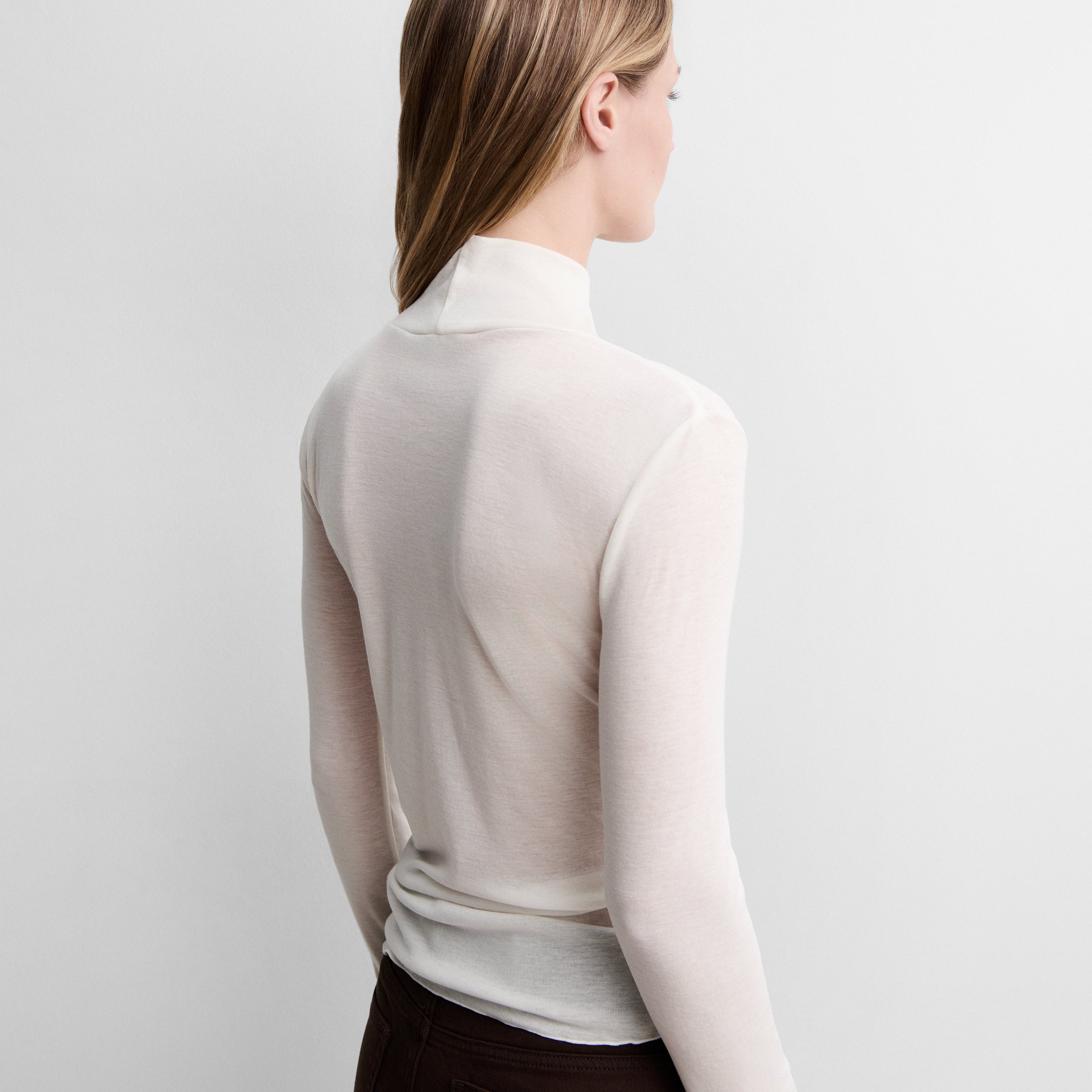 High-neck t-shirt