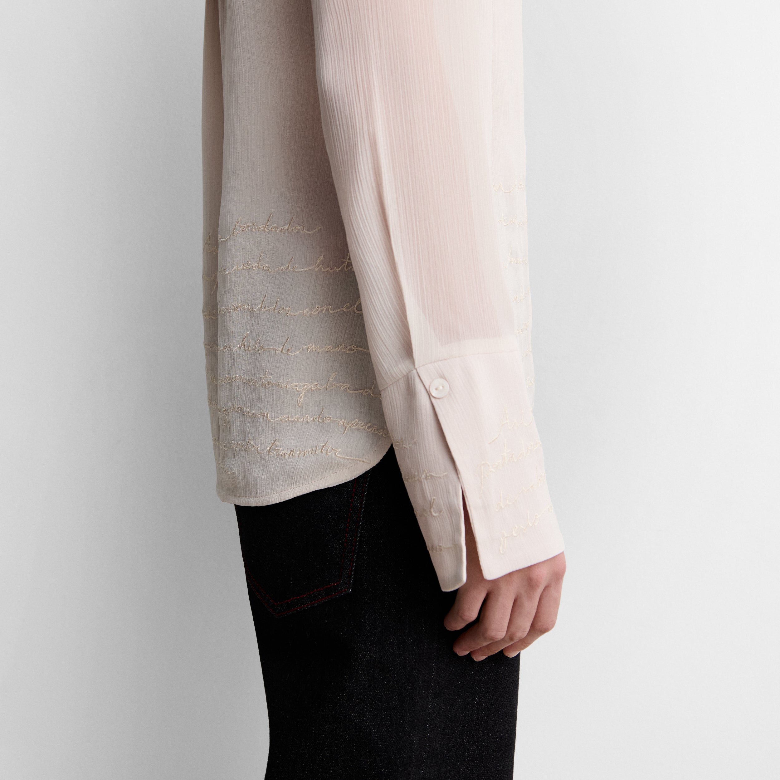 Fluid embroidered shirt