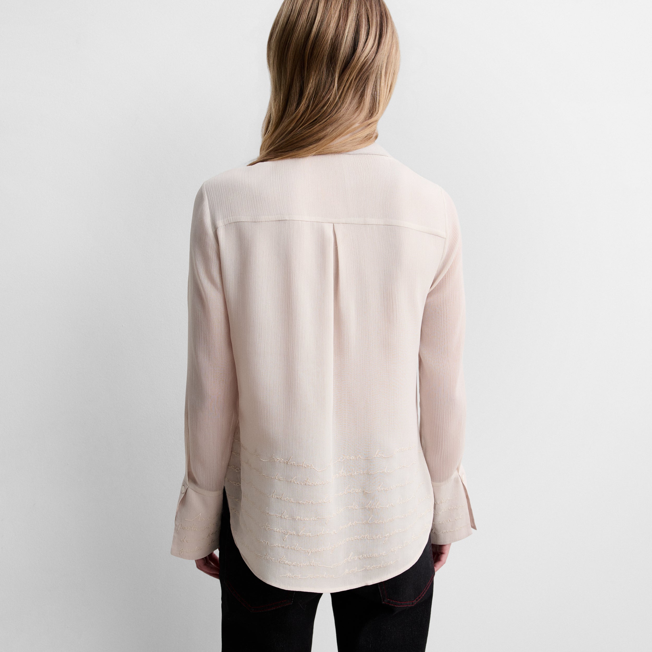 Fluid embroidered shirt