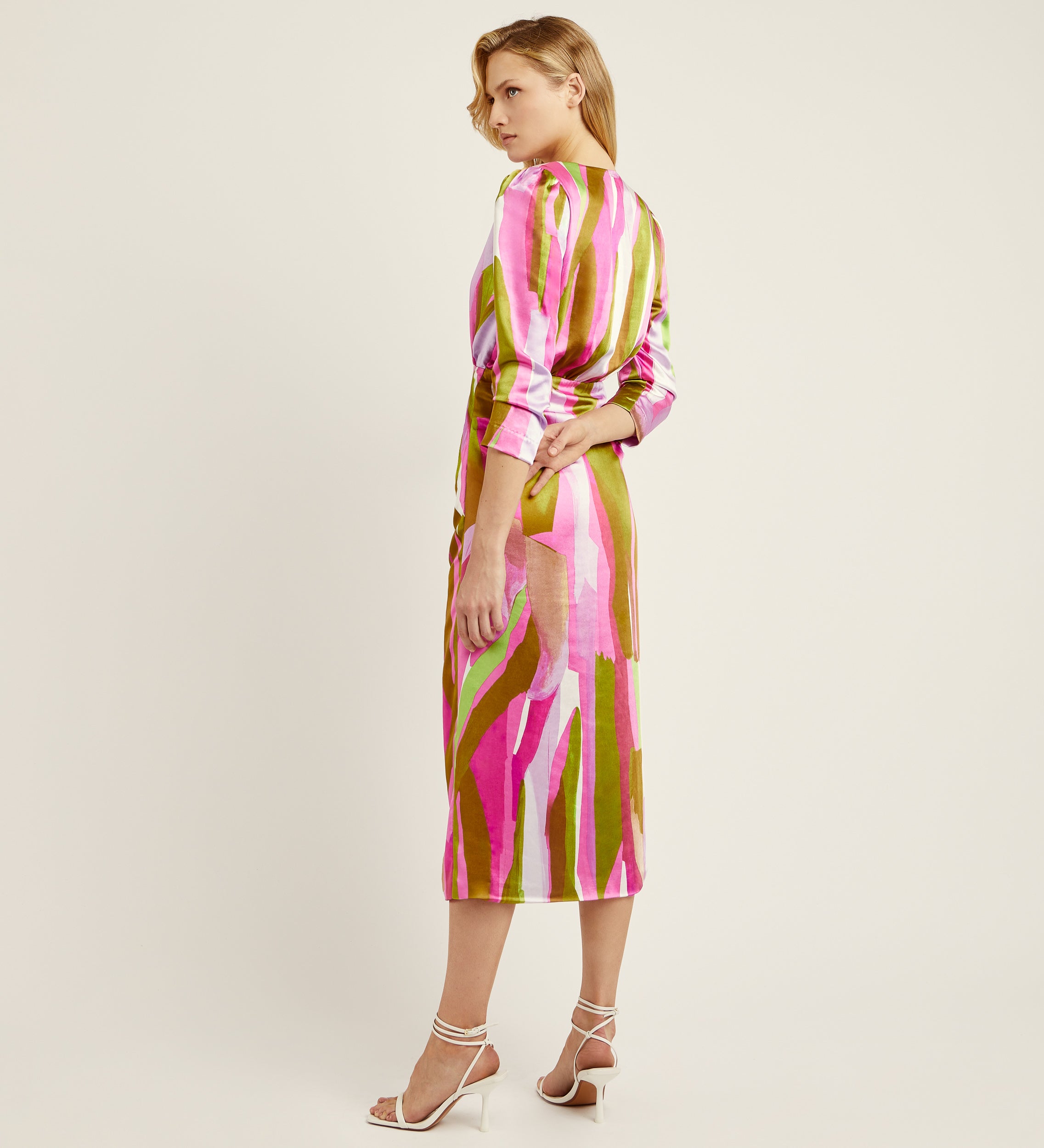Robe midi longue en satin