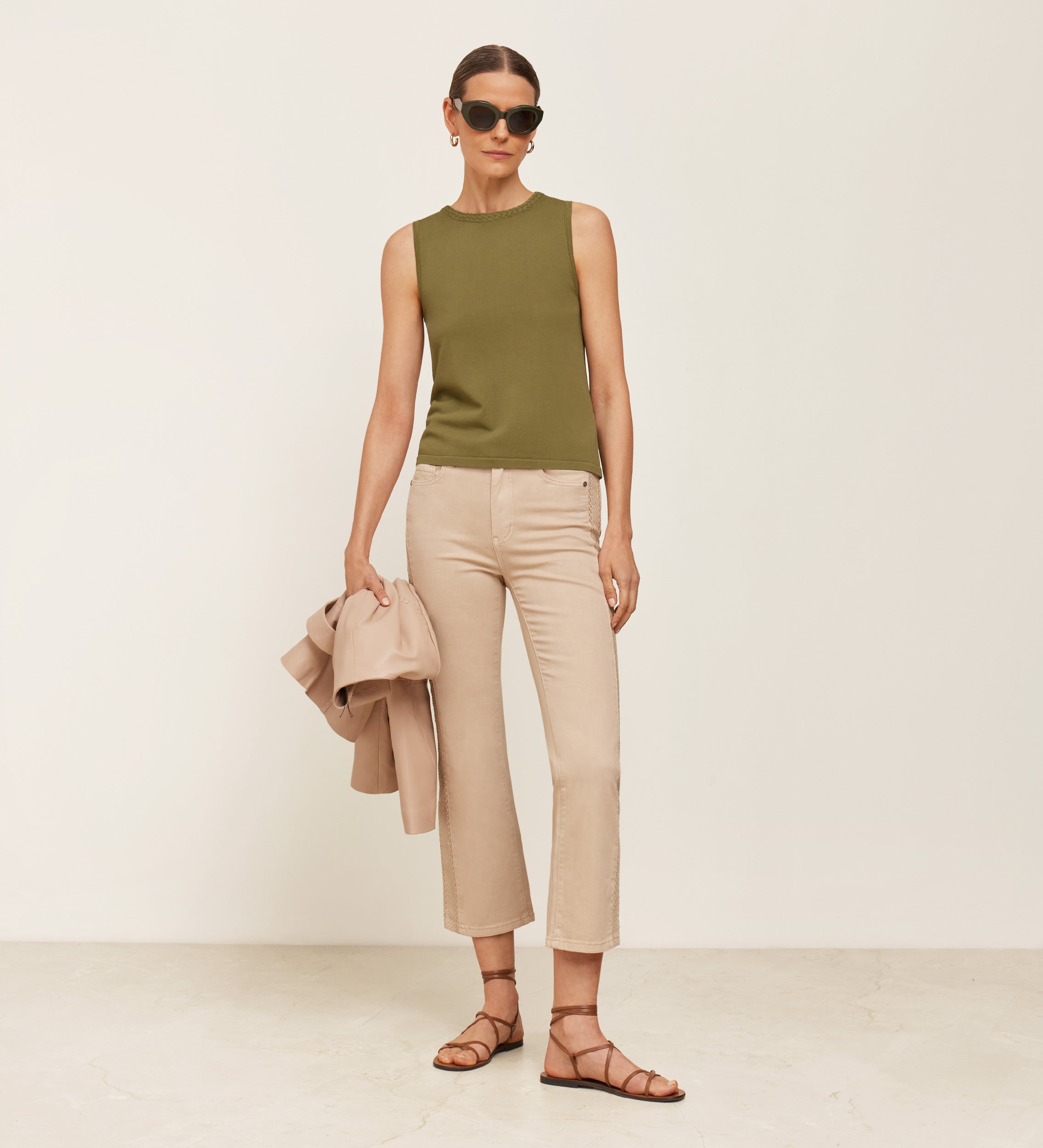 Embroidered long trousers
