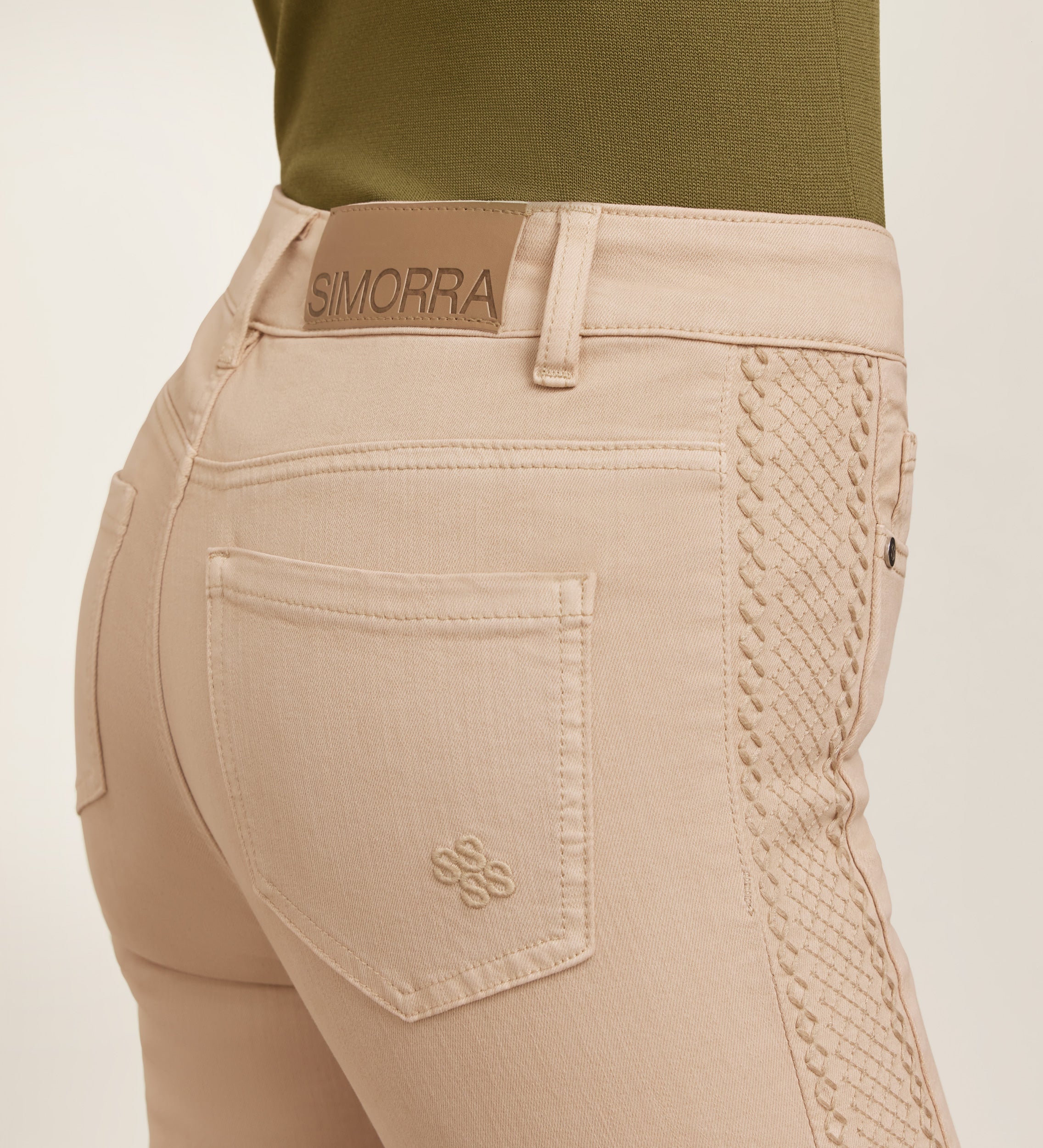 Embroidered long trousers