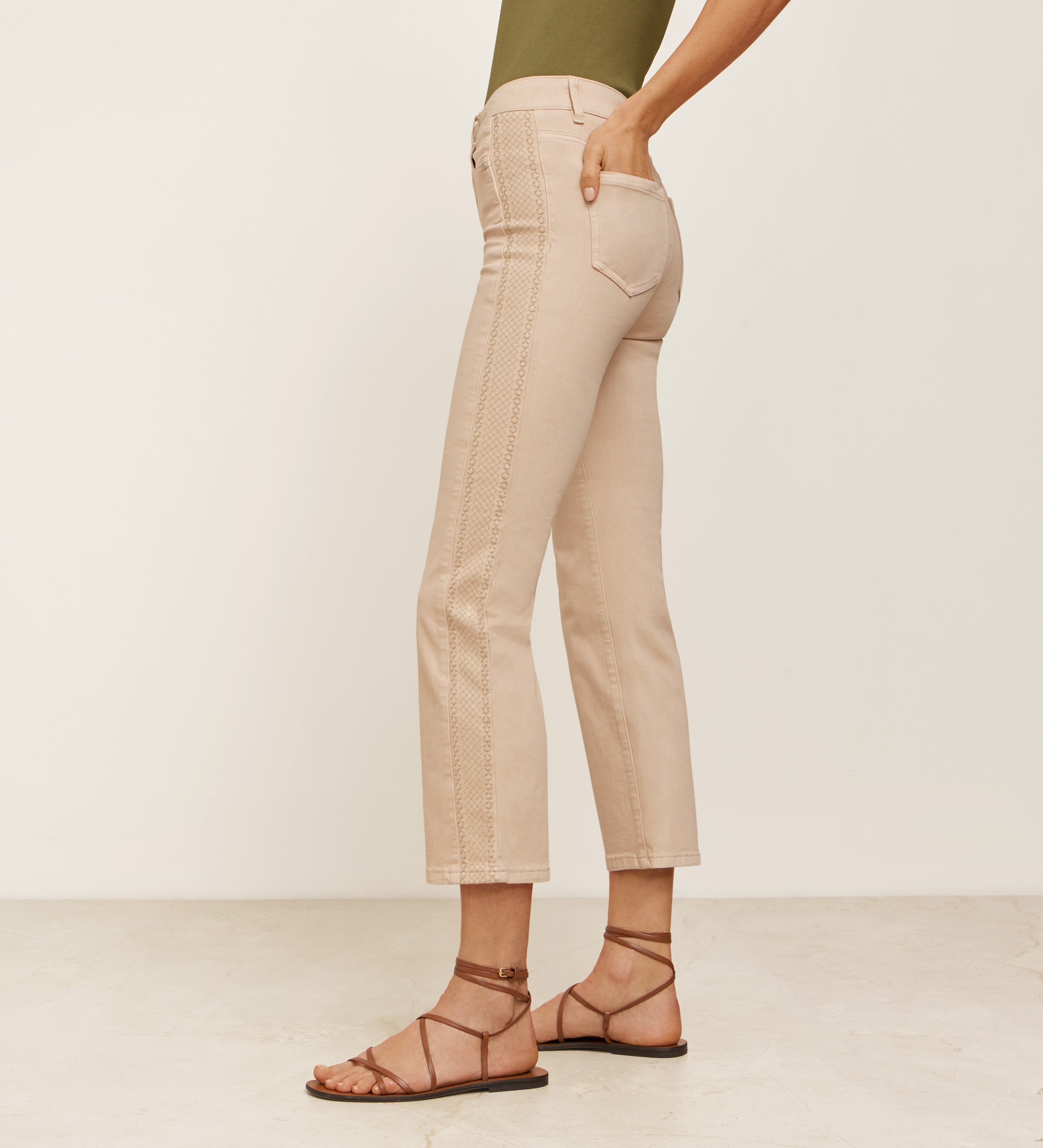 Embroidered long trousers
