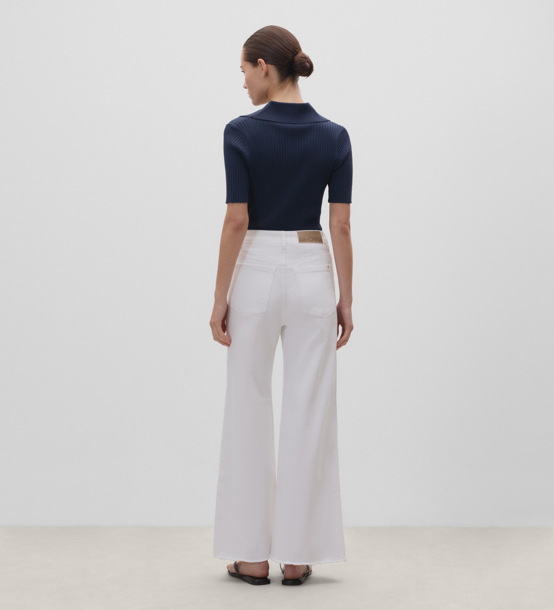 Pantalón pierna ancha