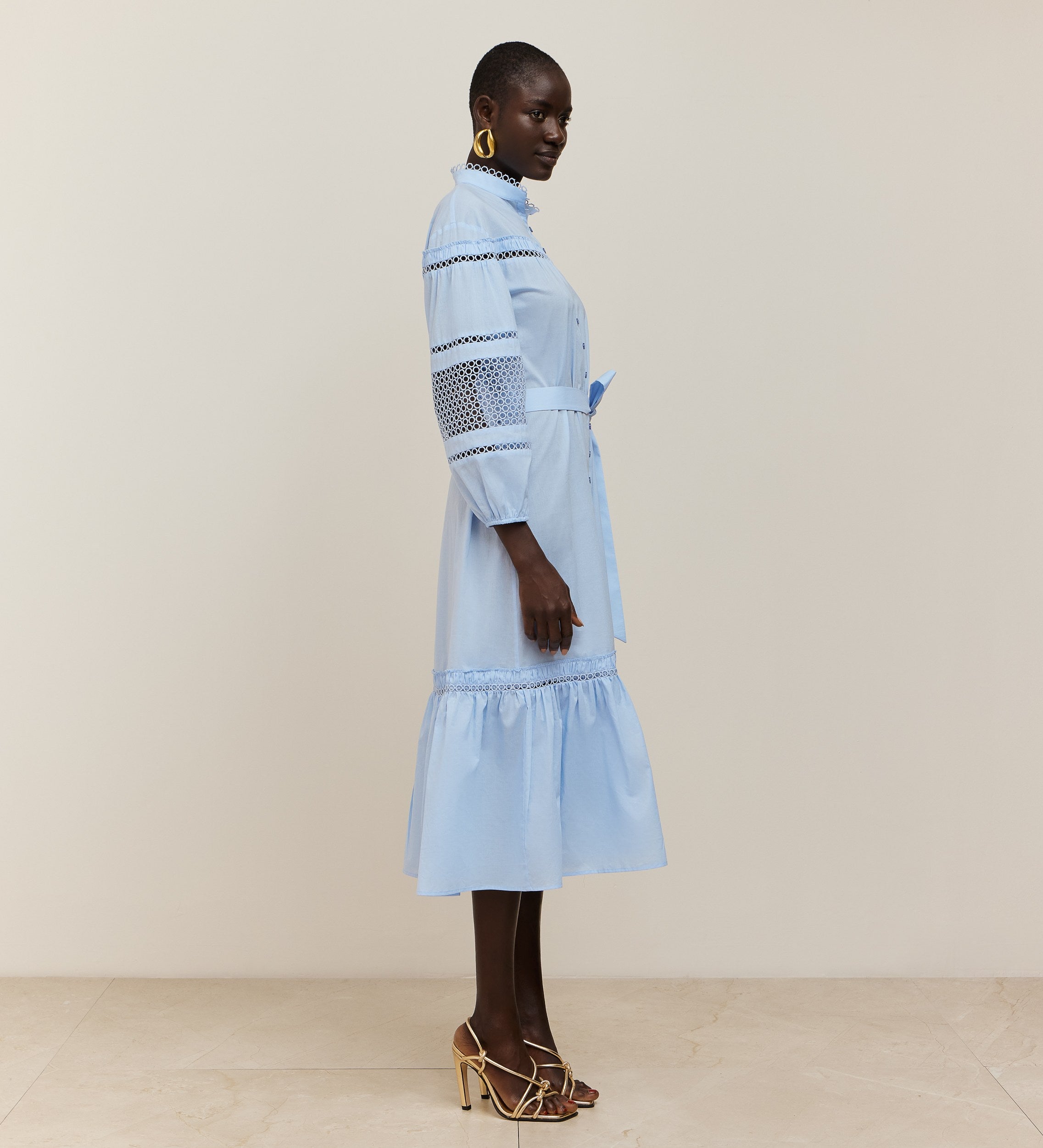 Robe en coton bordée