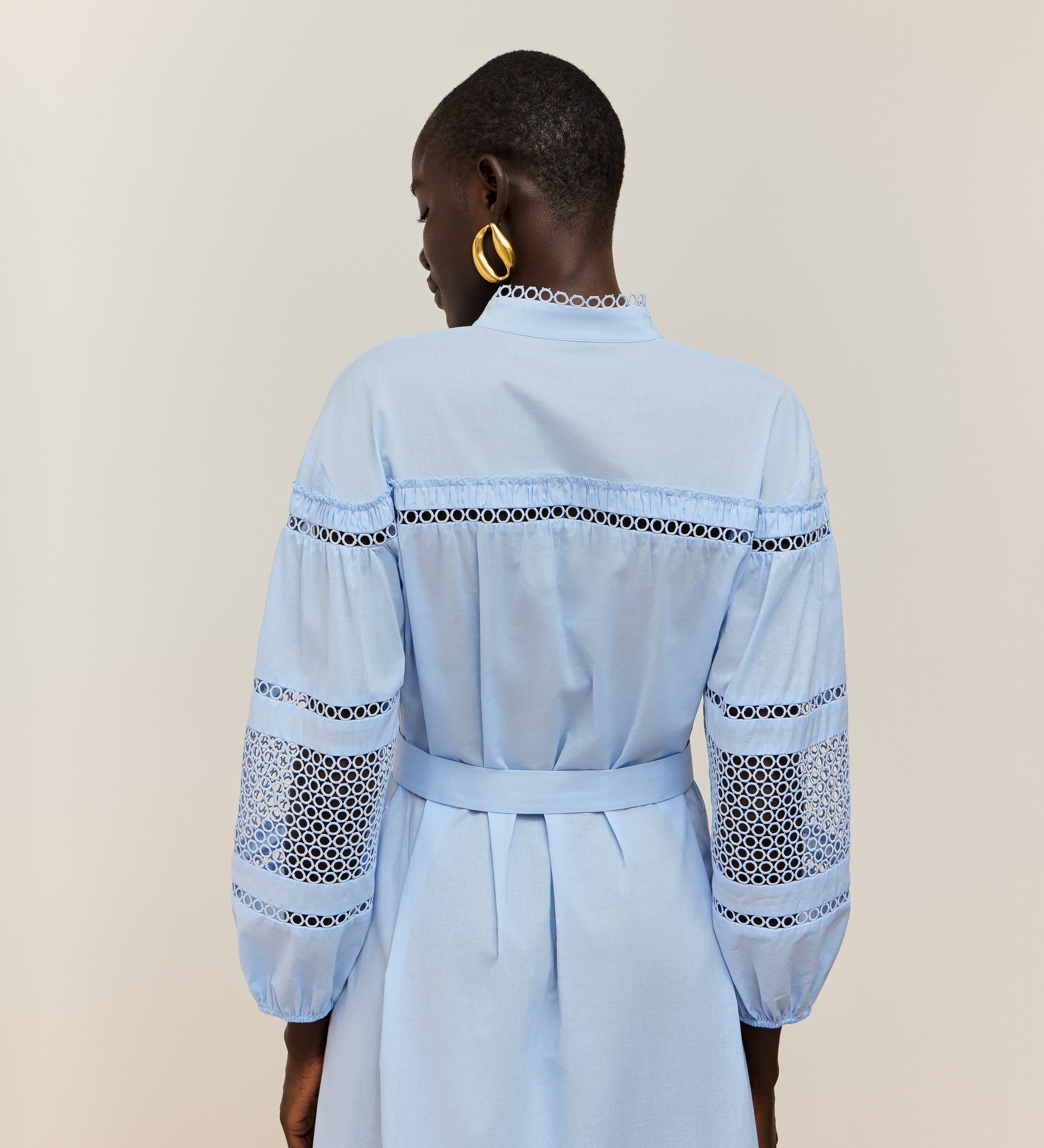 Robe en coton bordée