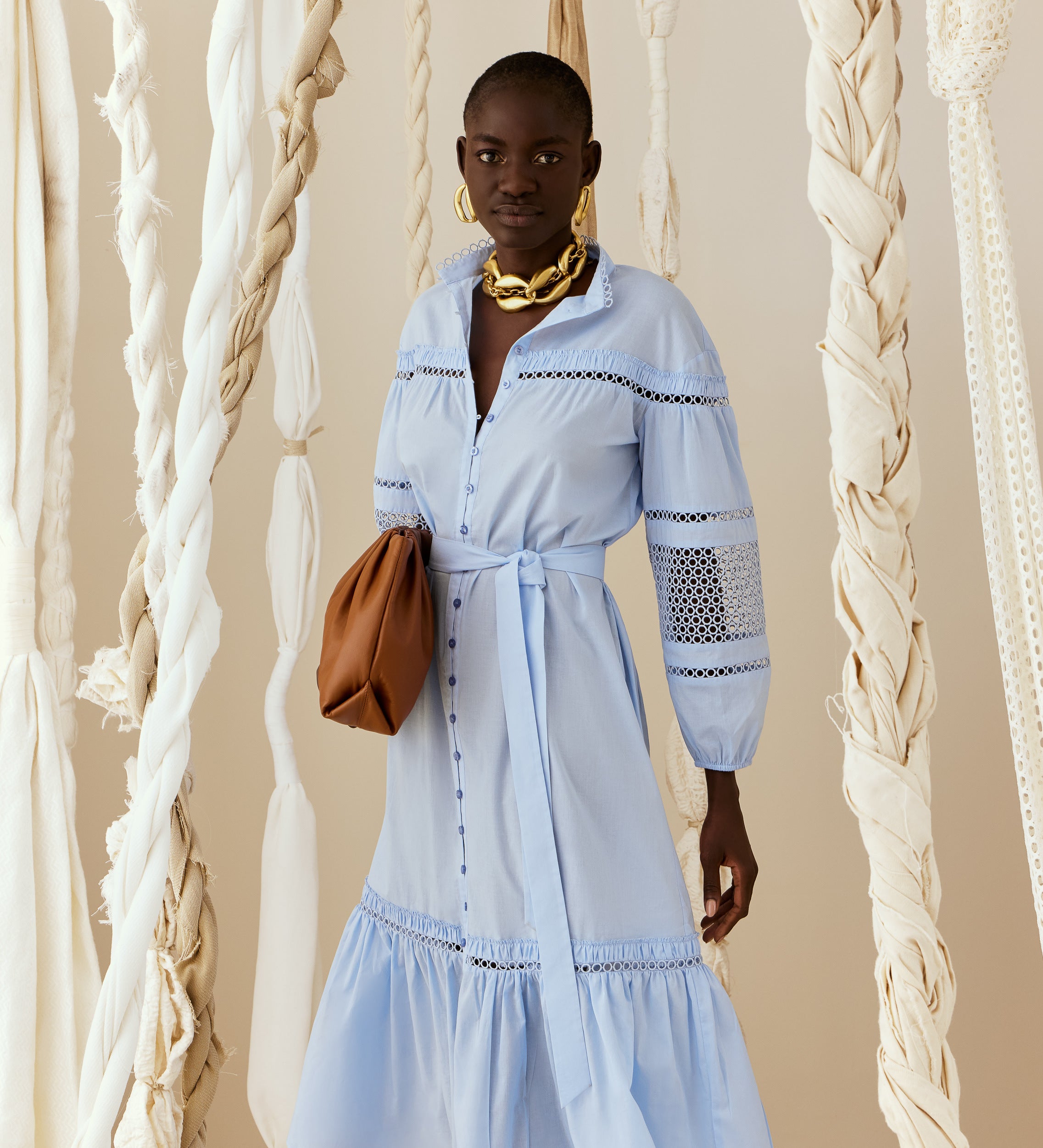 Robe en coton bordée