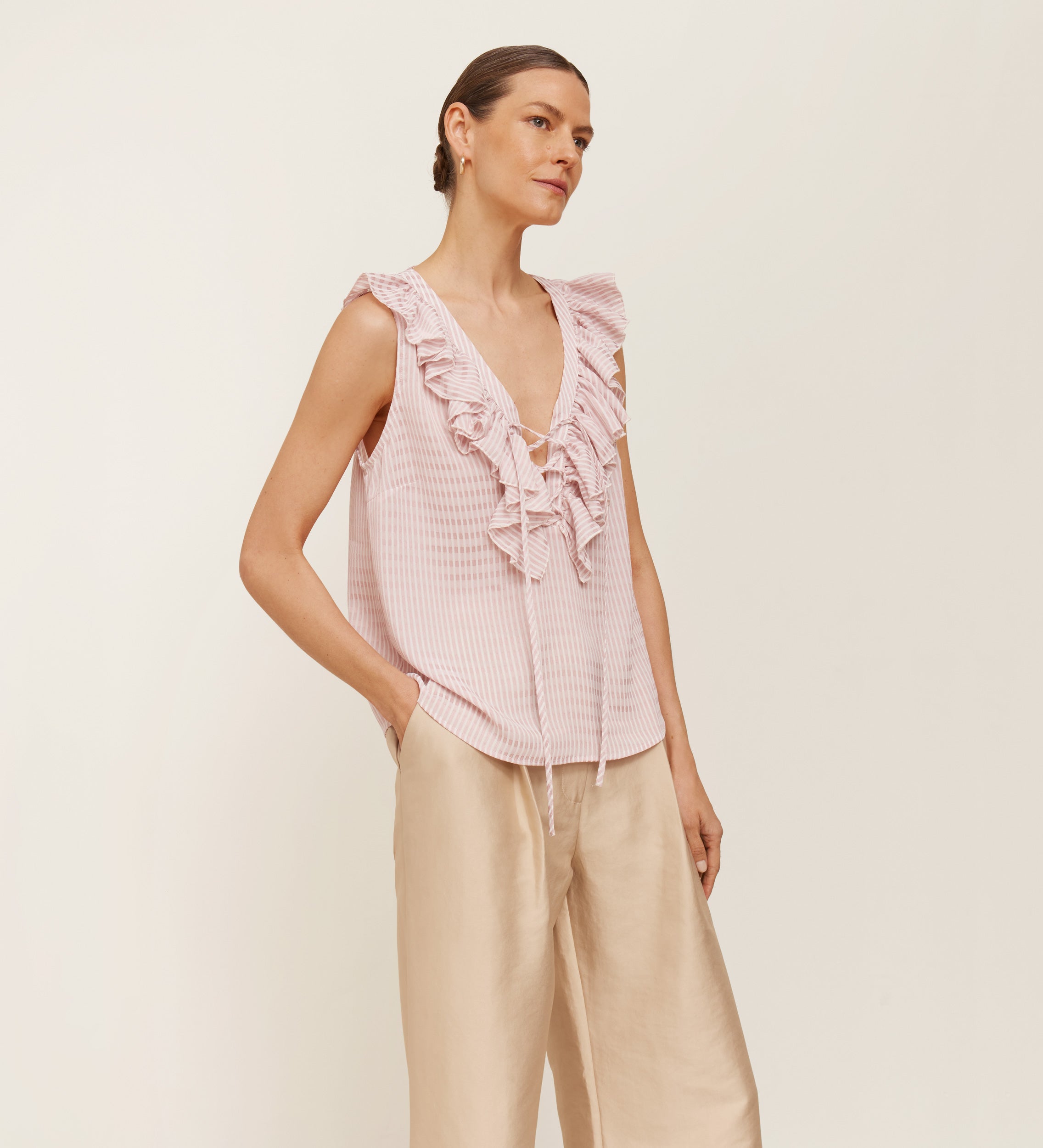 Blouse sans manches à volants