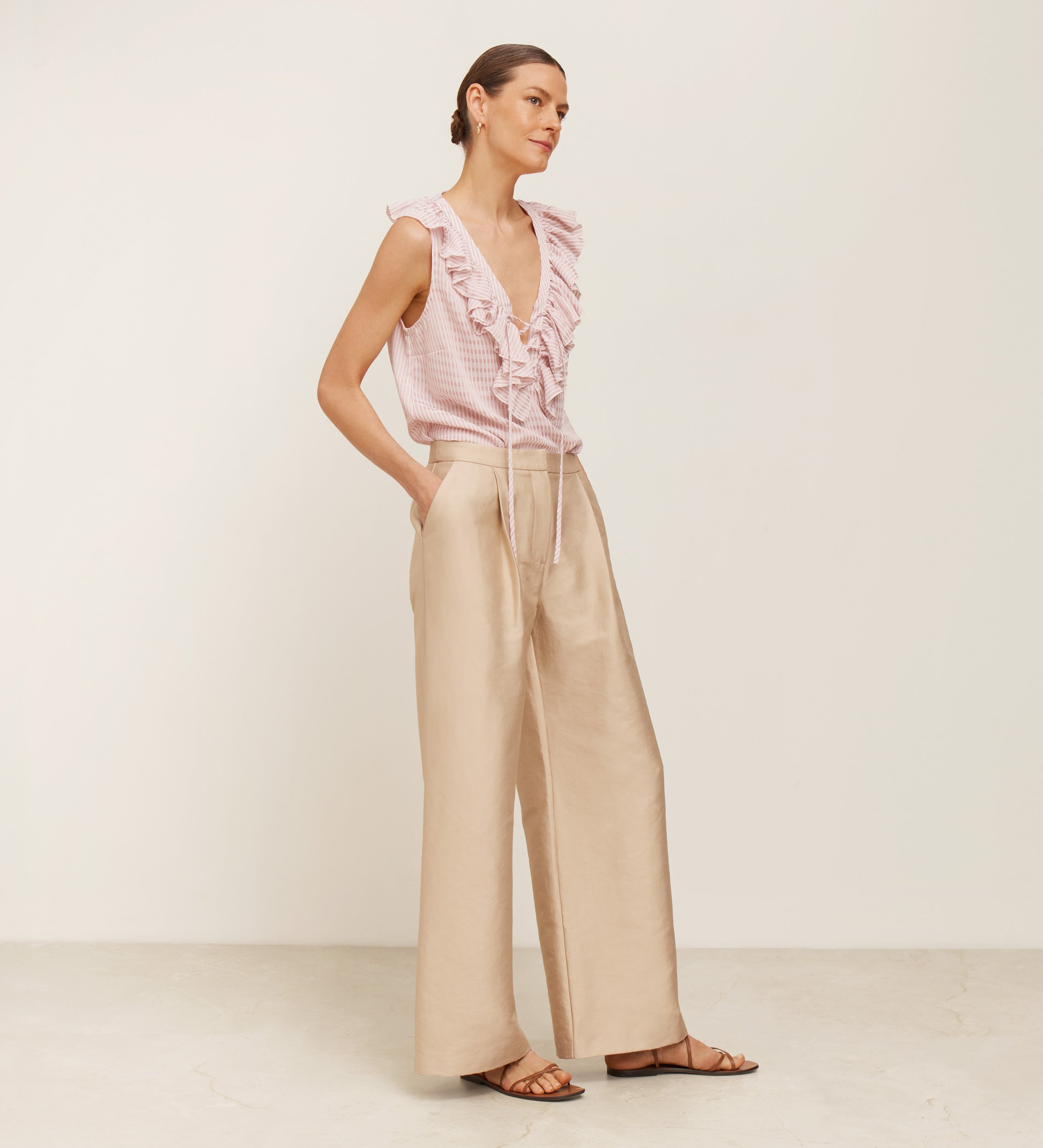Blouse sans manches à volants