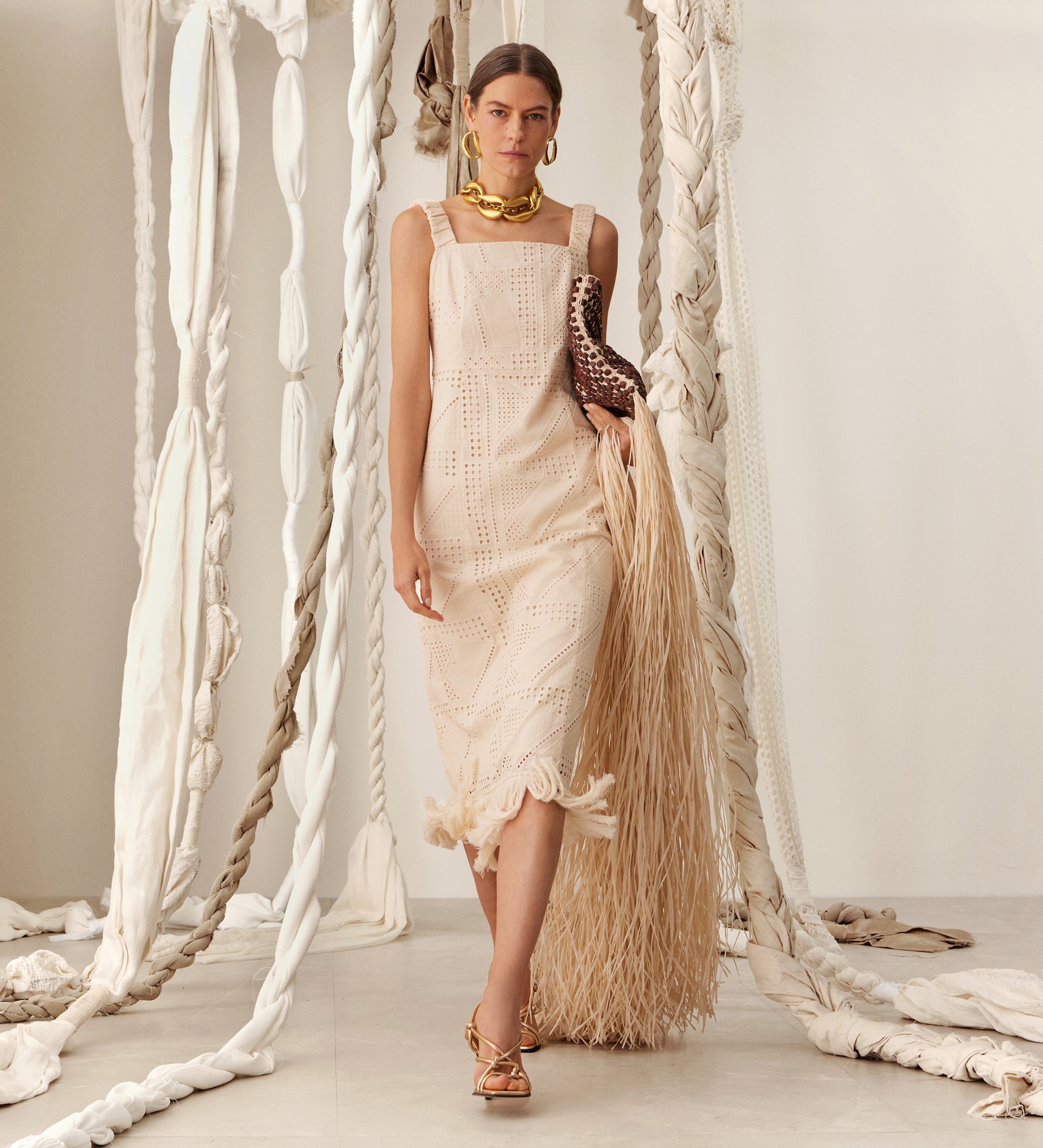 Vestido midi algodón bordado