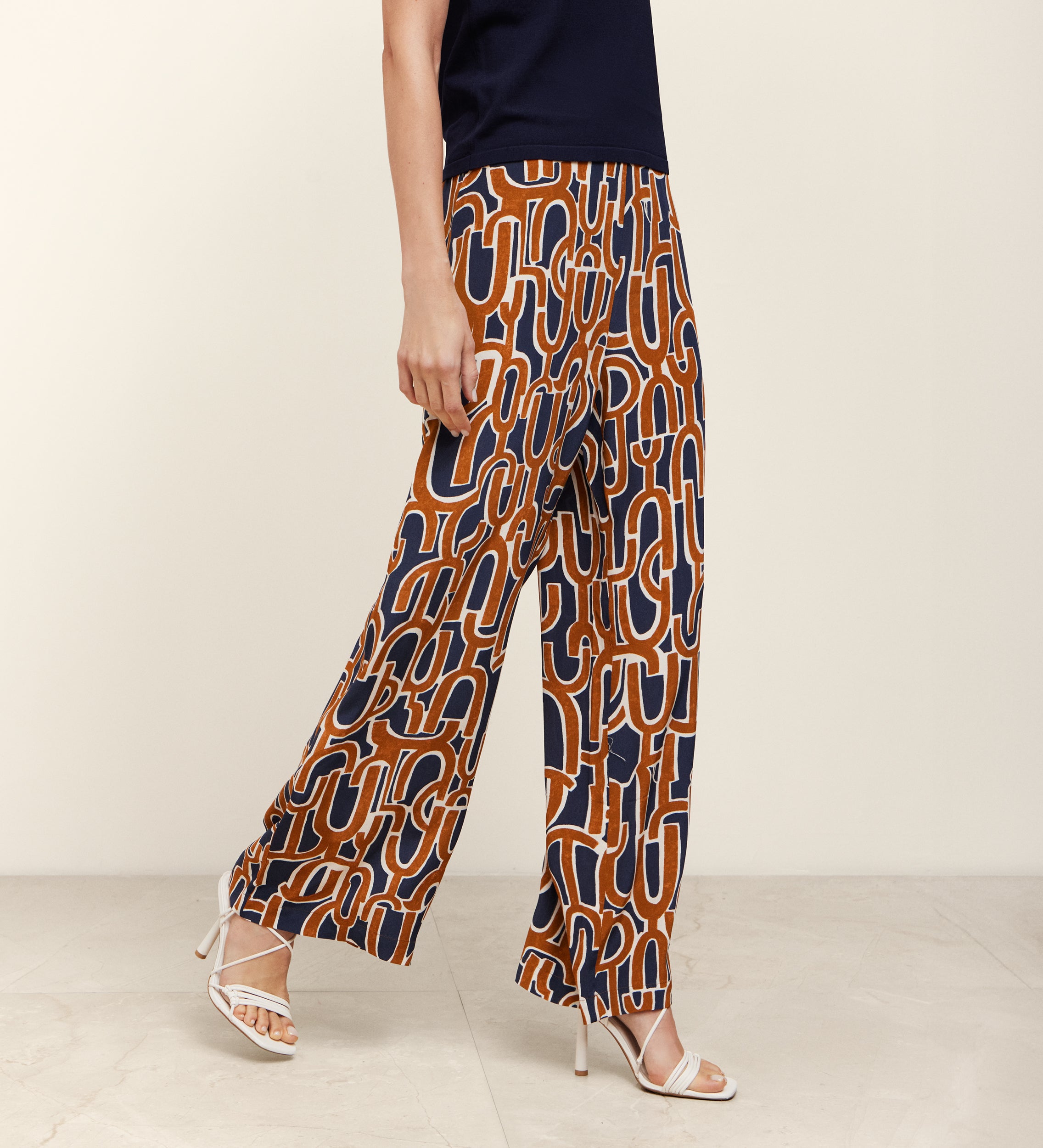 Pantalón fluído estampado