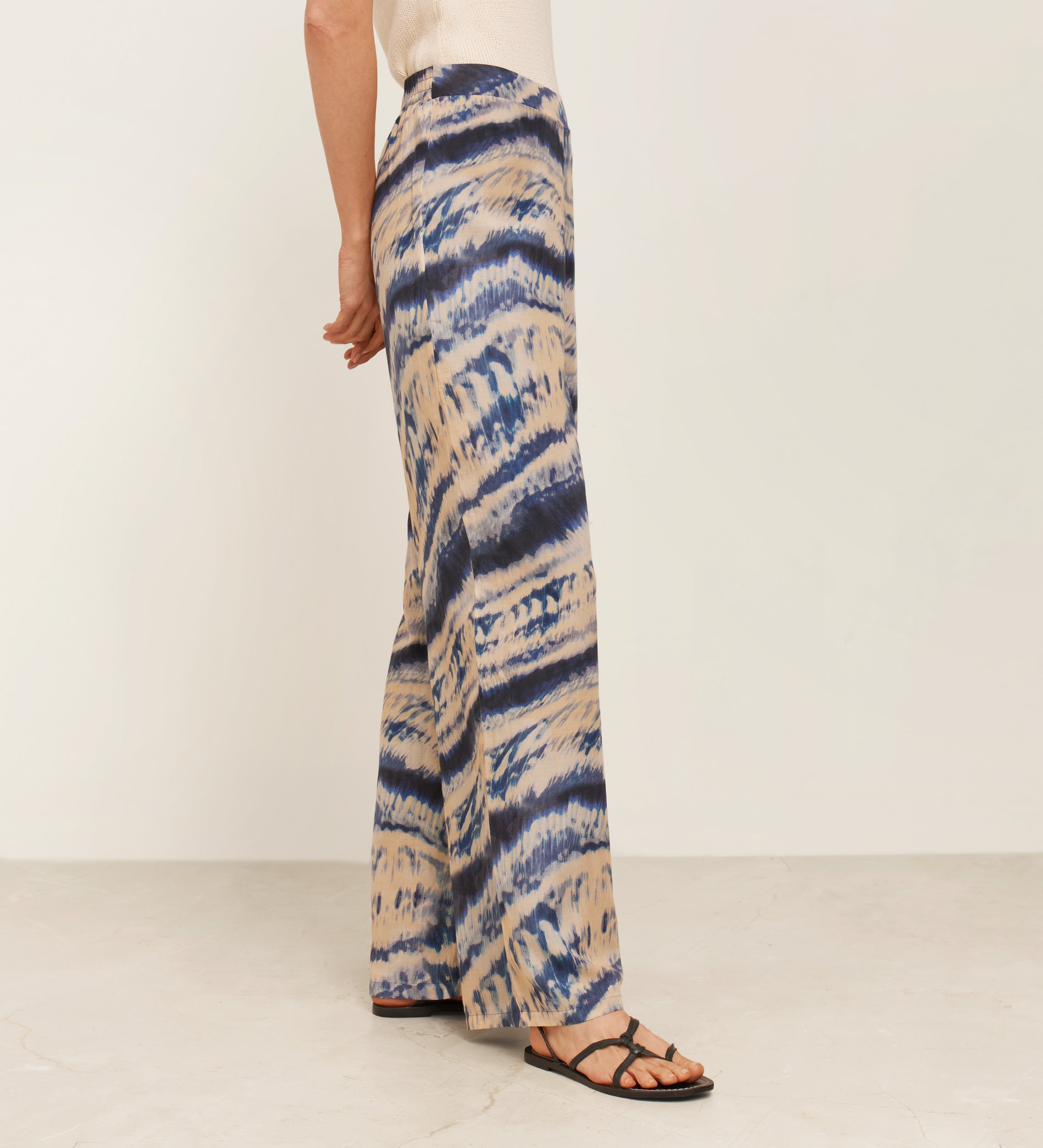 Pantalón fluído estampado