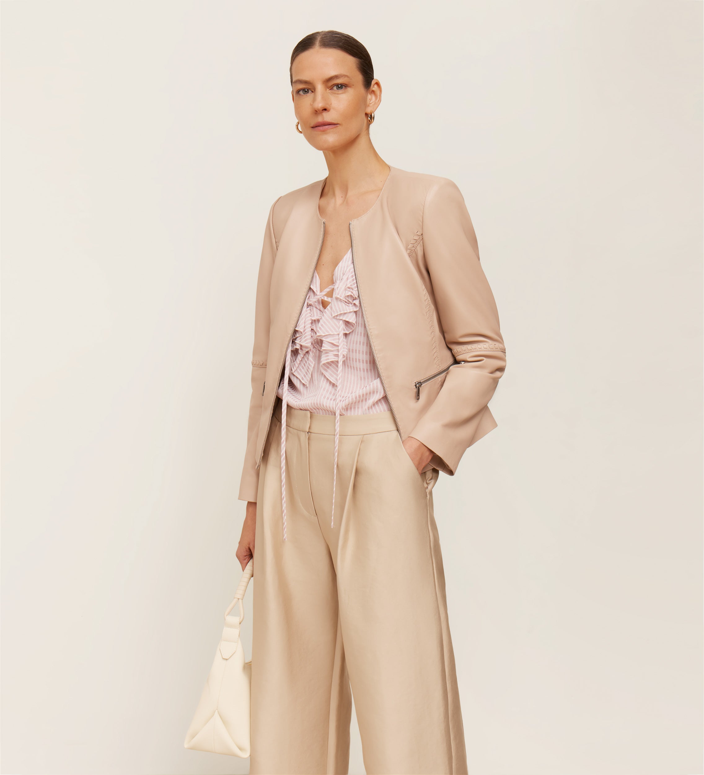 Cazadora napa detalle trenzado