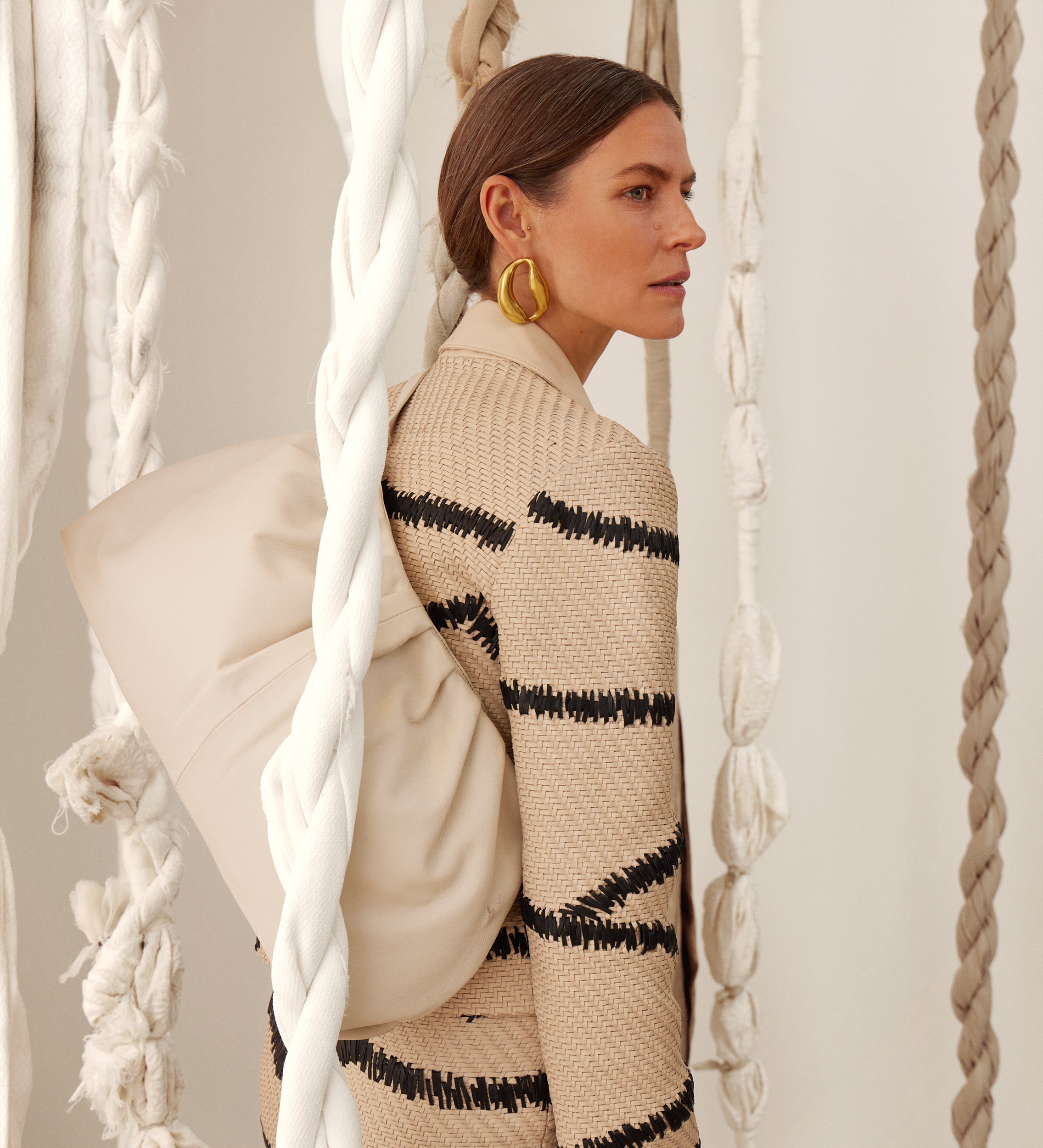 Cazadora piel entrelazada