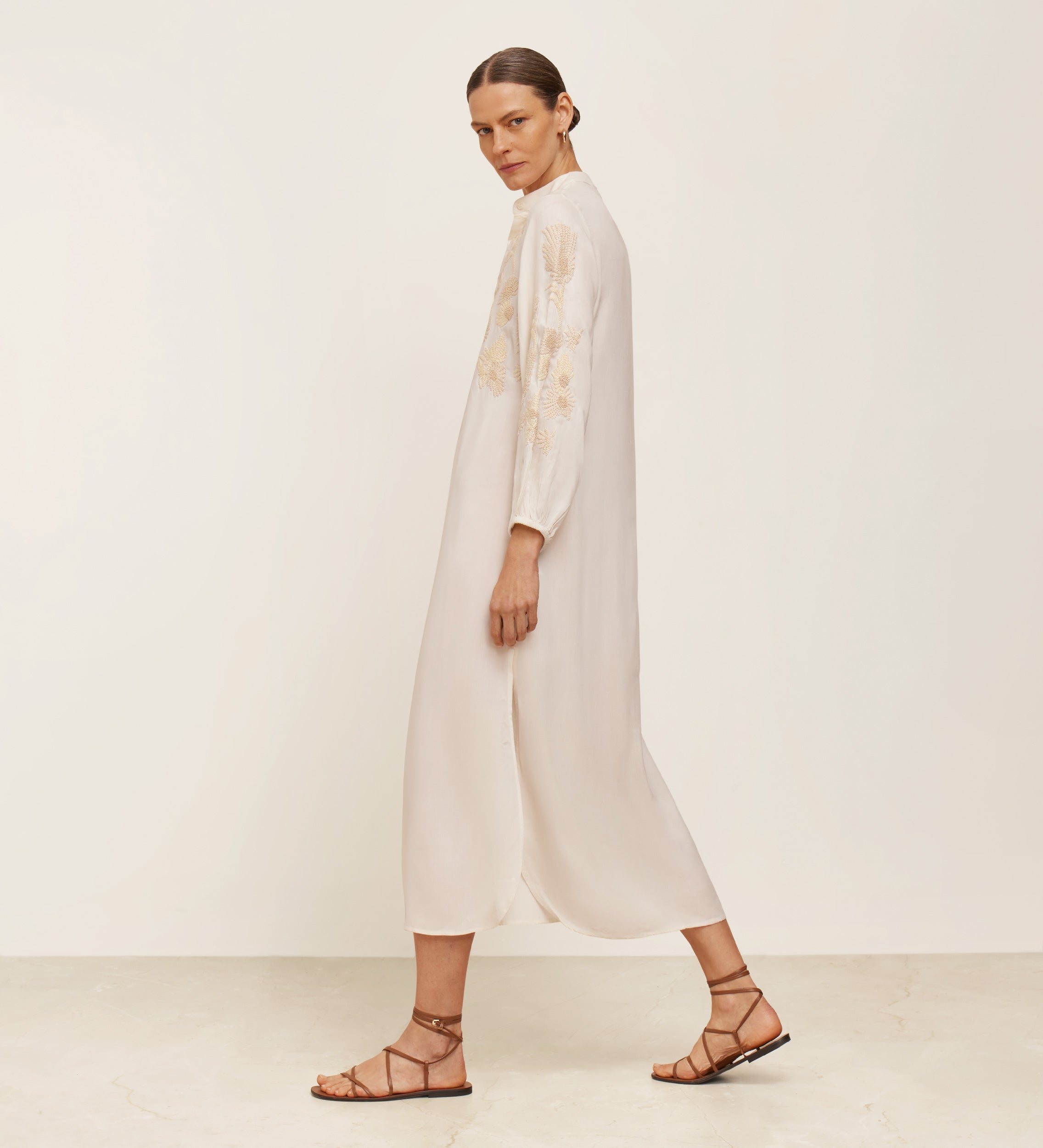 Kaftan camisero bordado