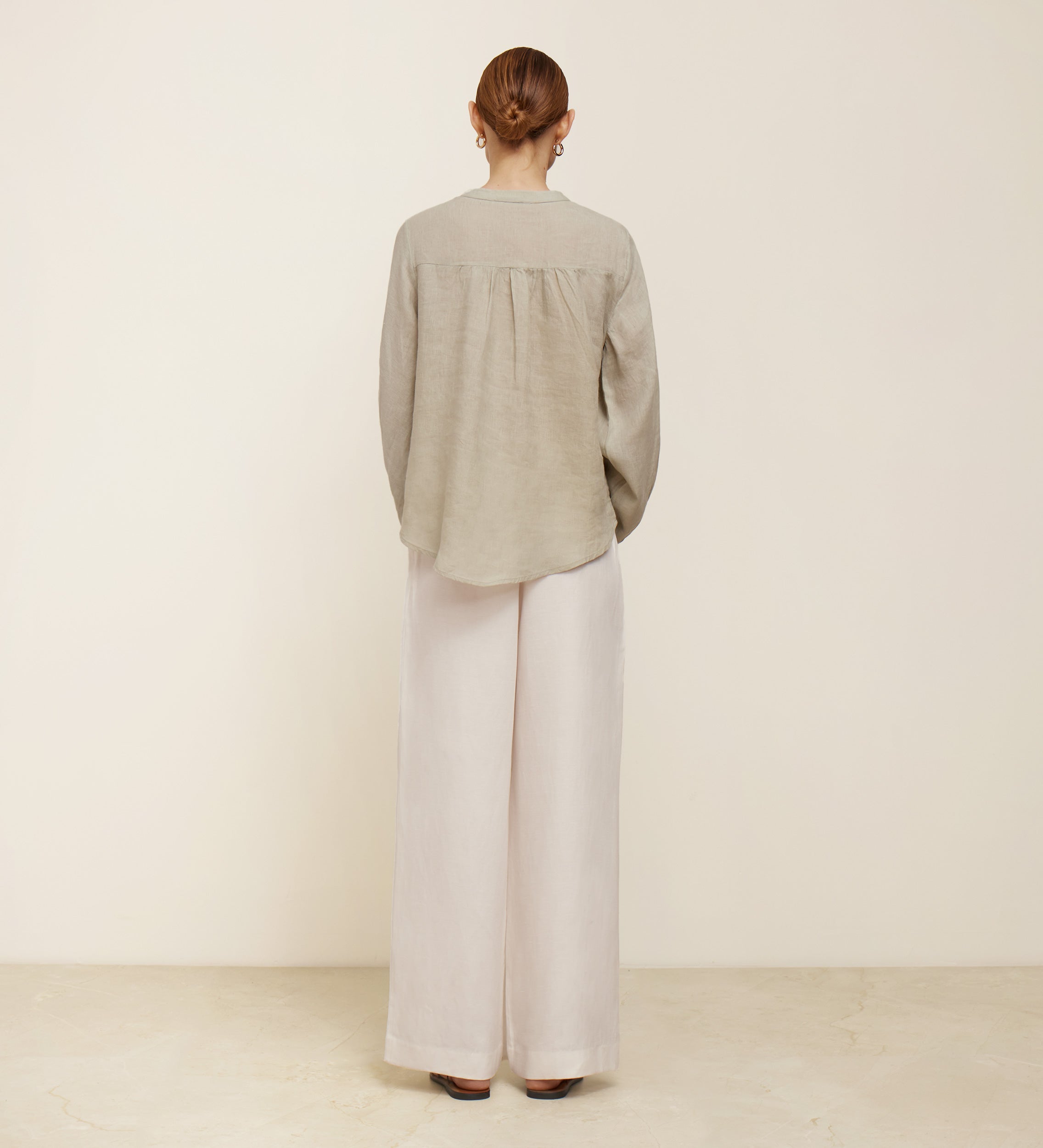 Blusa bordada a mano