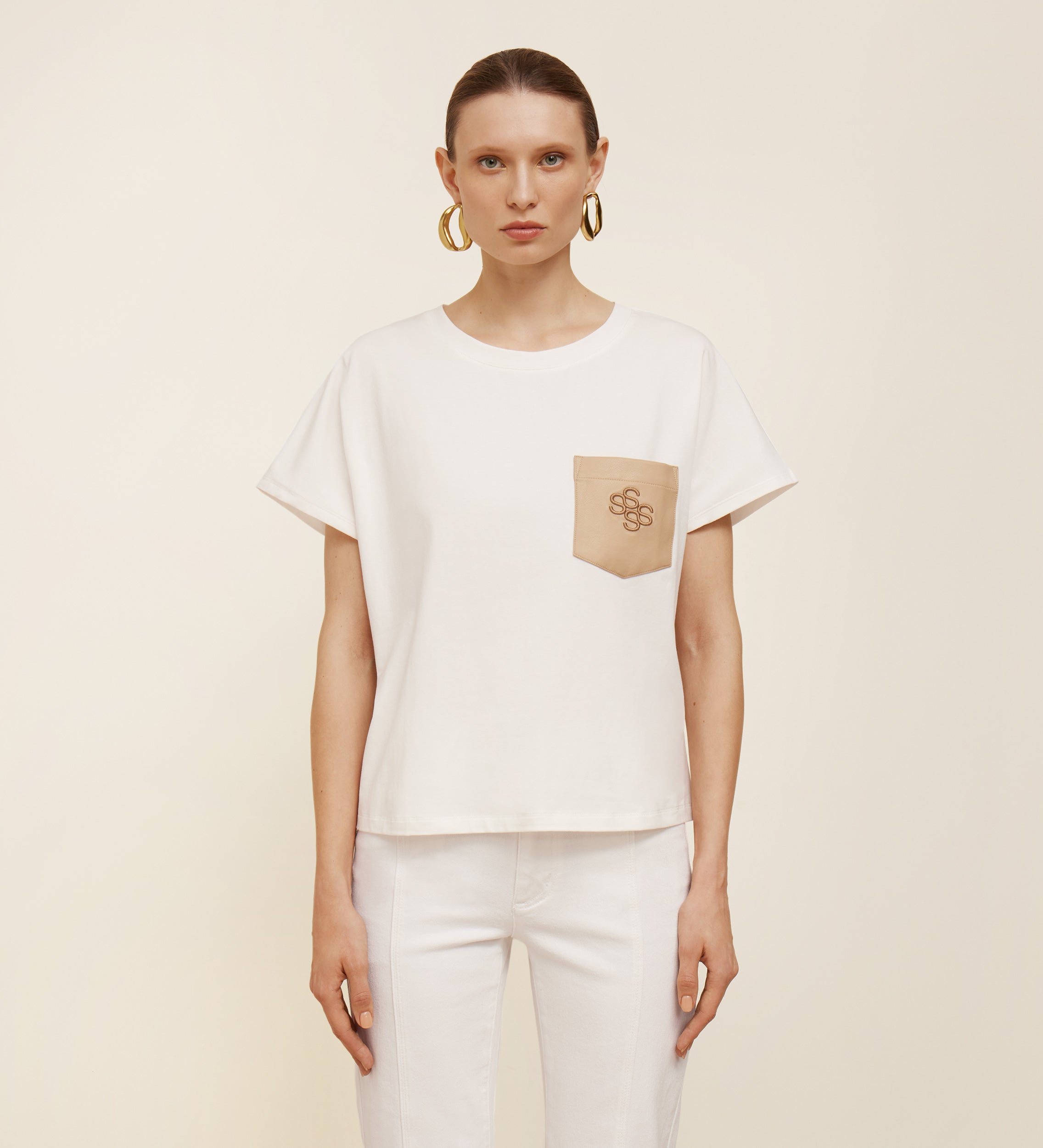 Camiseta bolsillo piel