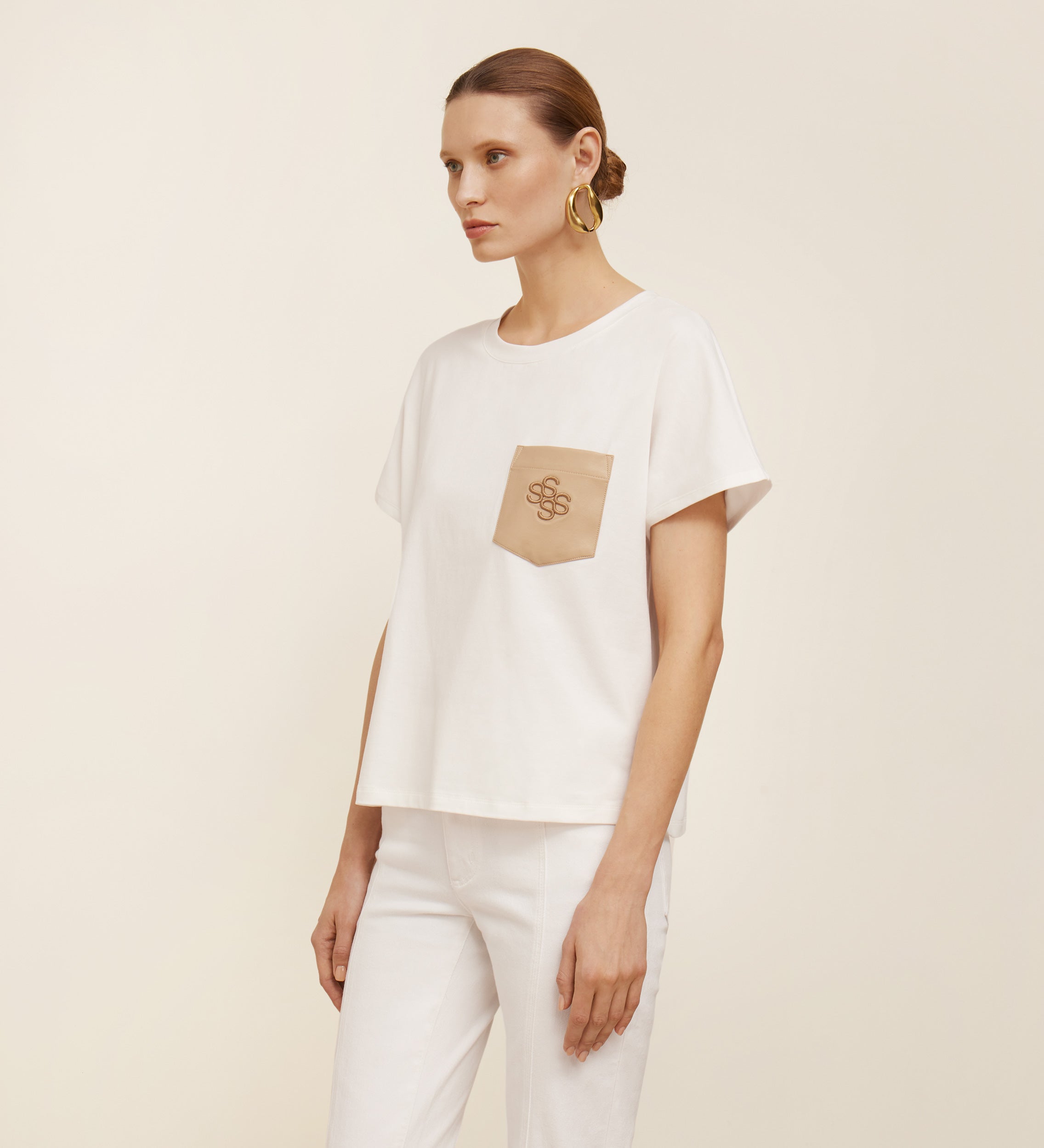 Camiseta bolsillo piel