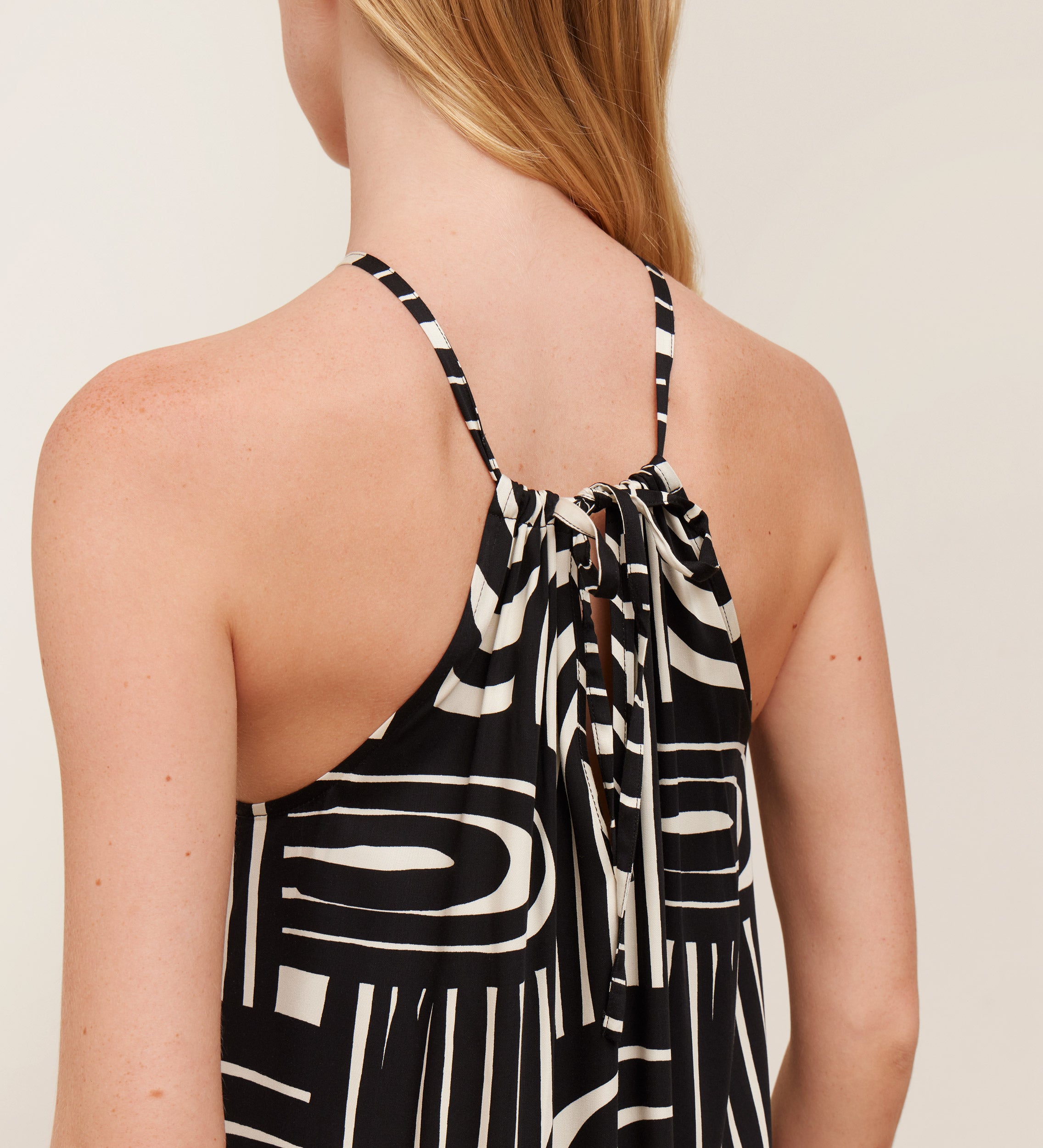 Vestido largo halter estampado