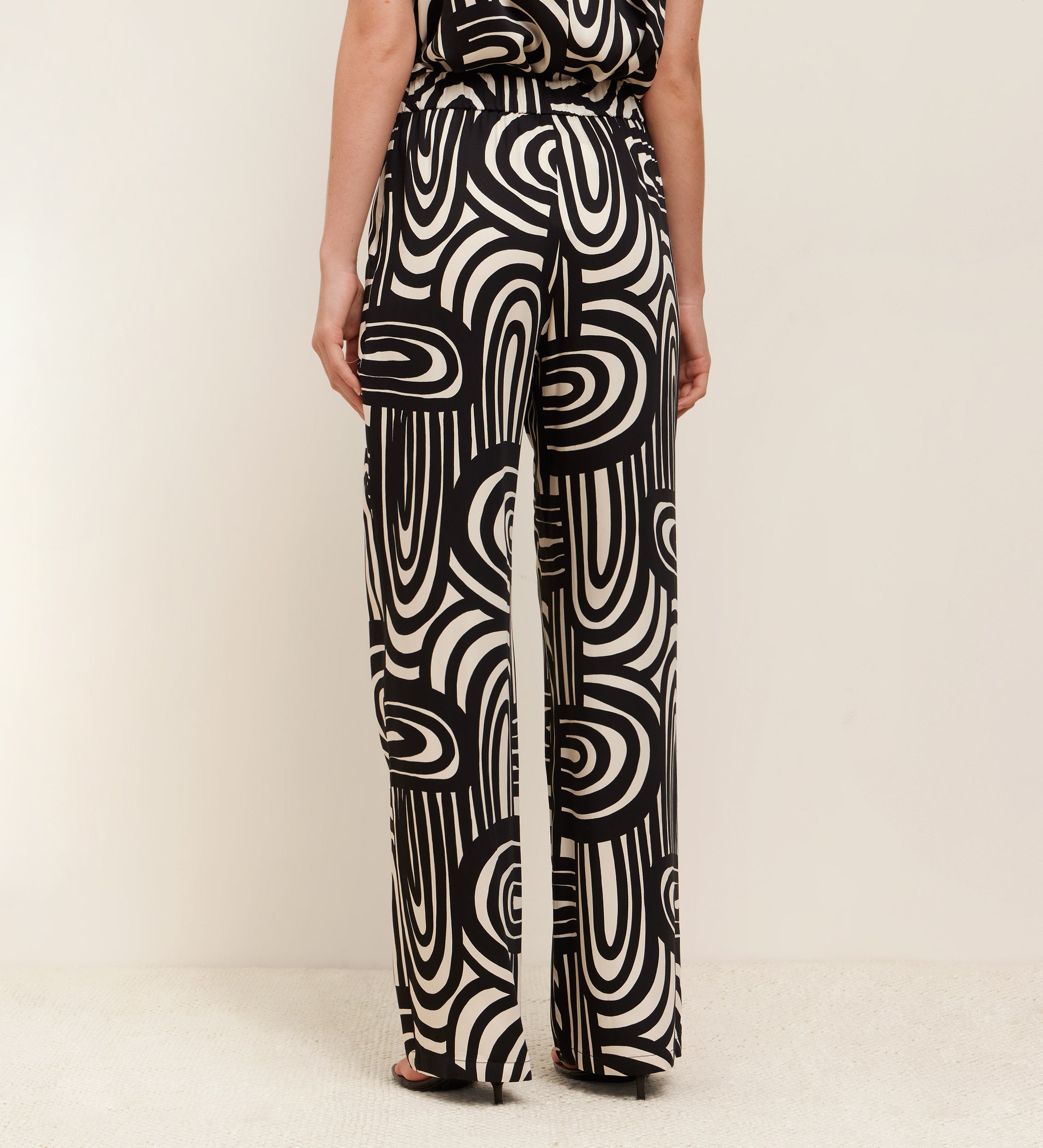 Flowy printed trousers