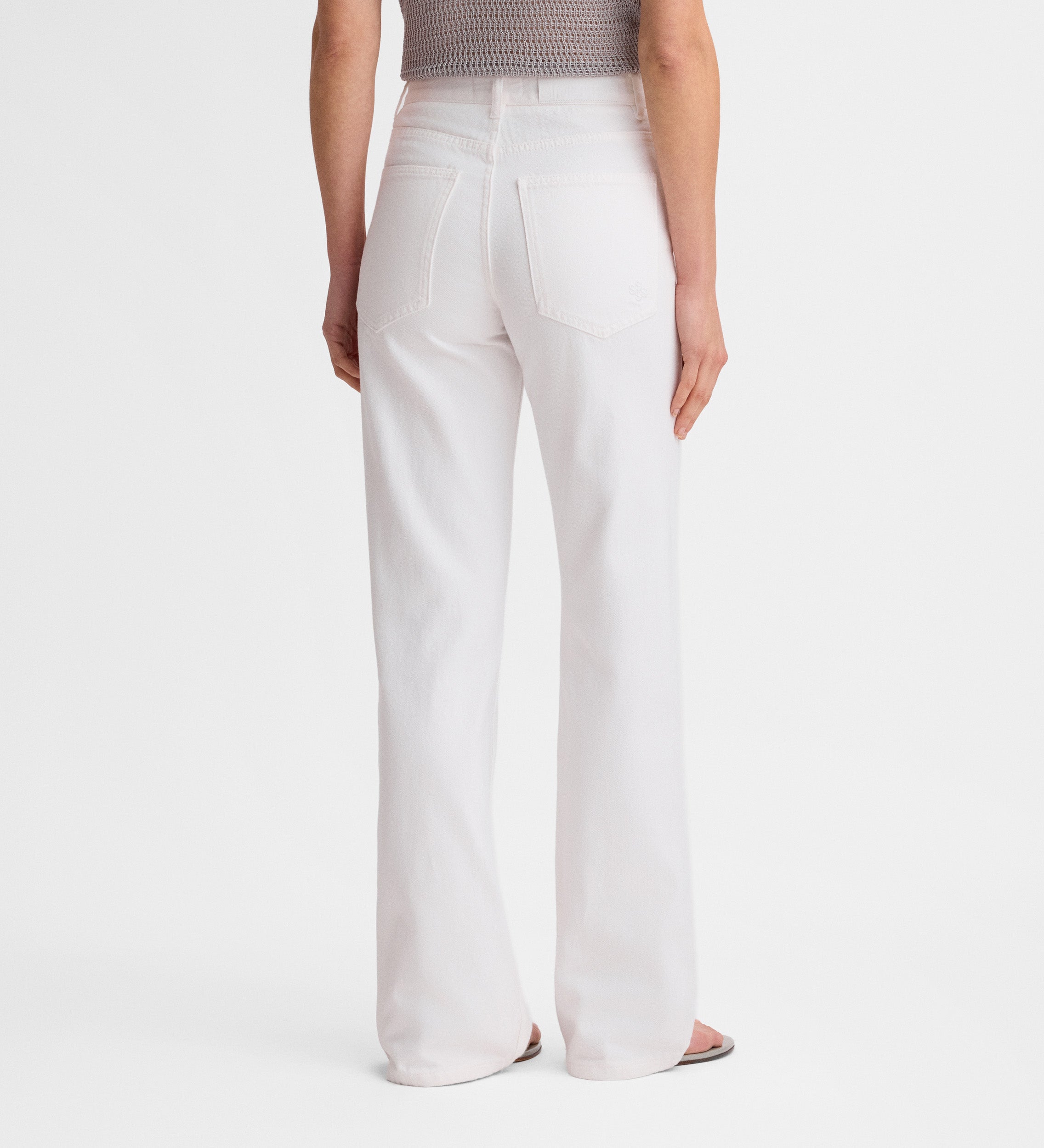 Pantalón vaquero acampanado