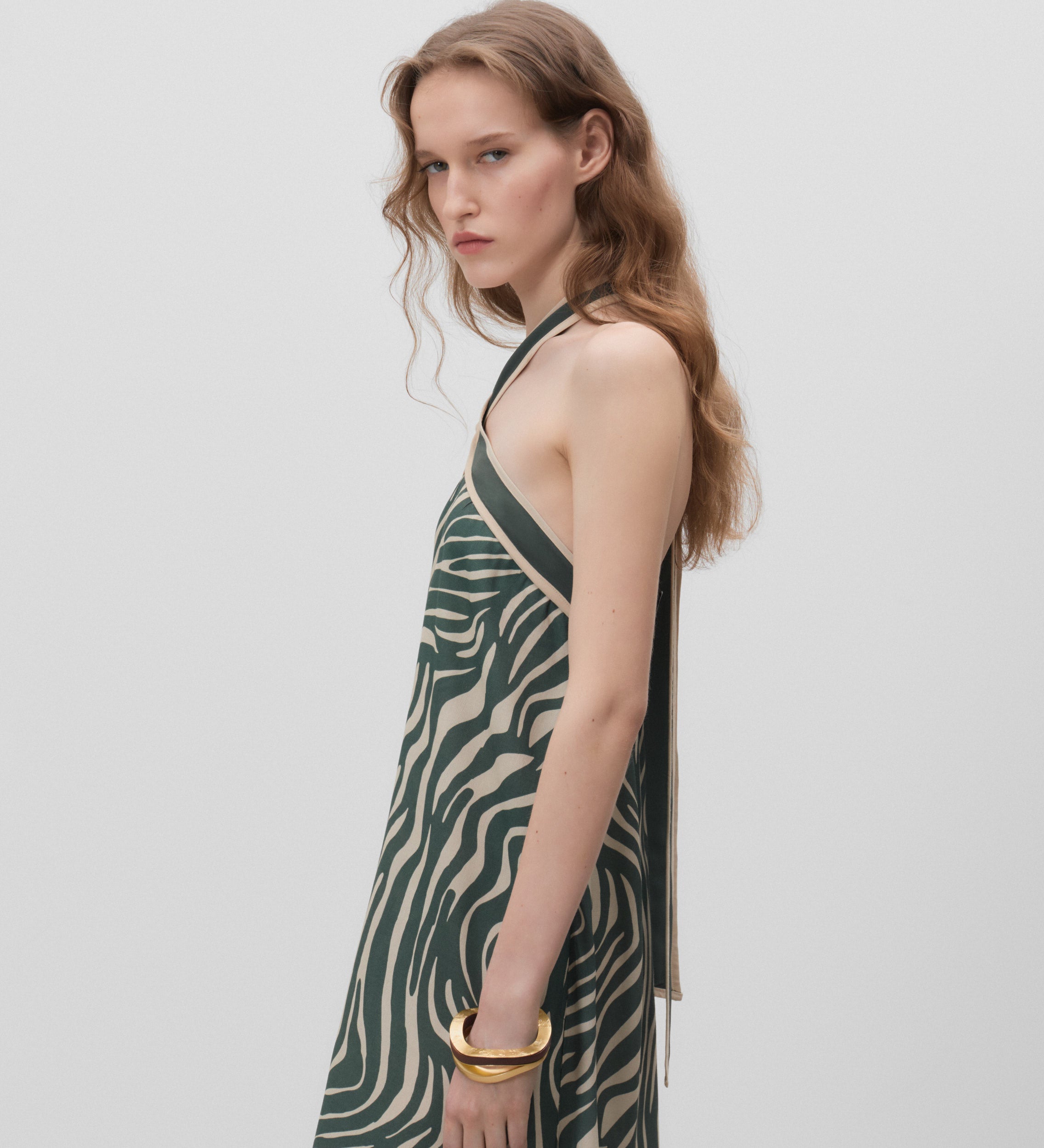 Vestido estampado escote halter
