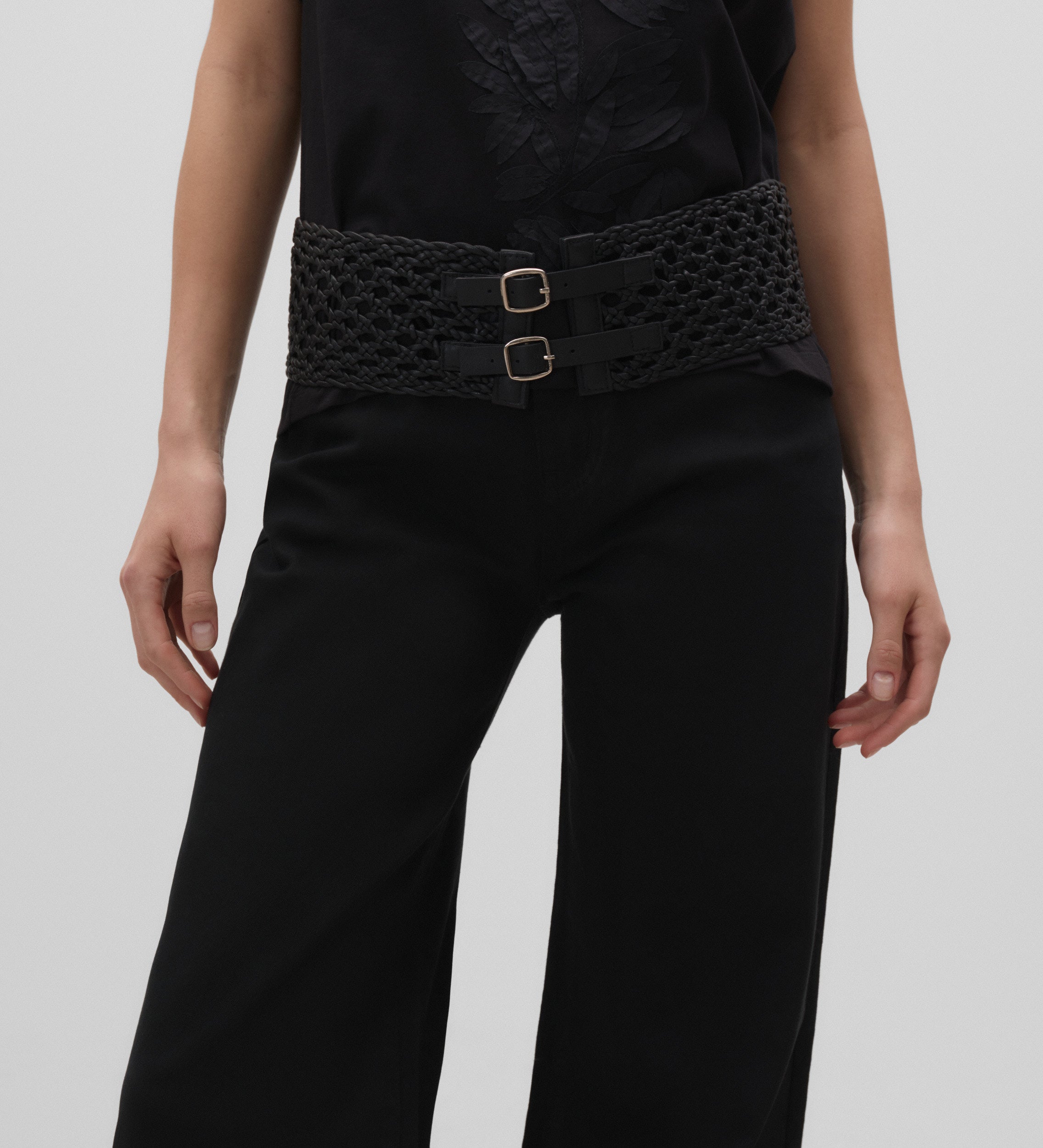 Double buckle leather sash belt