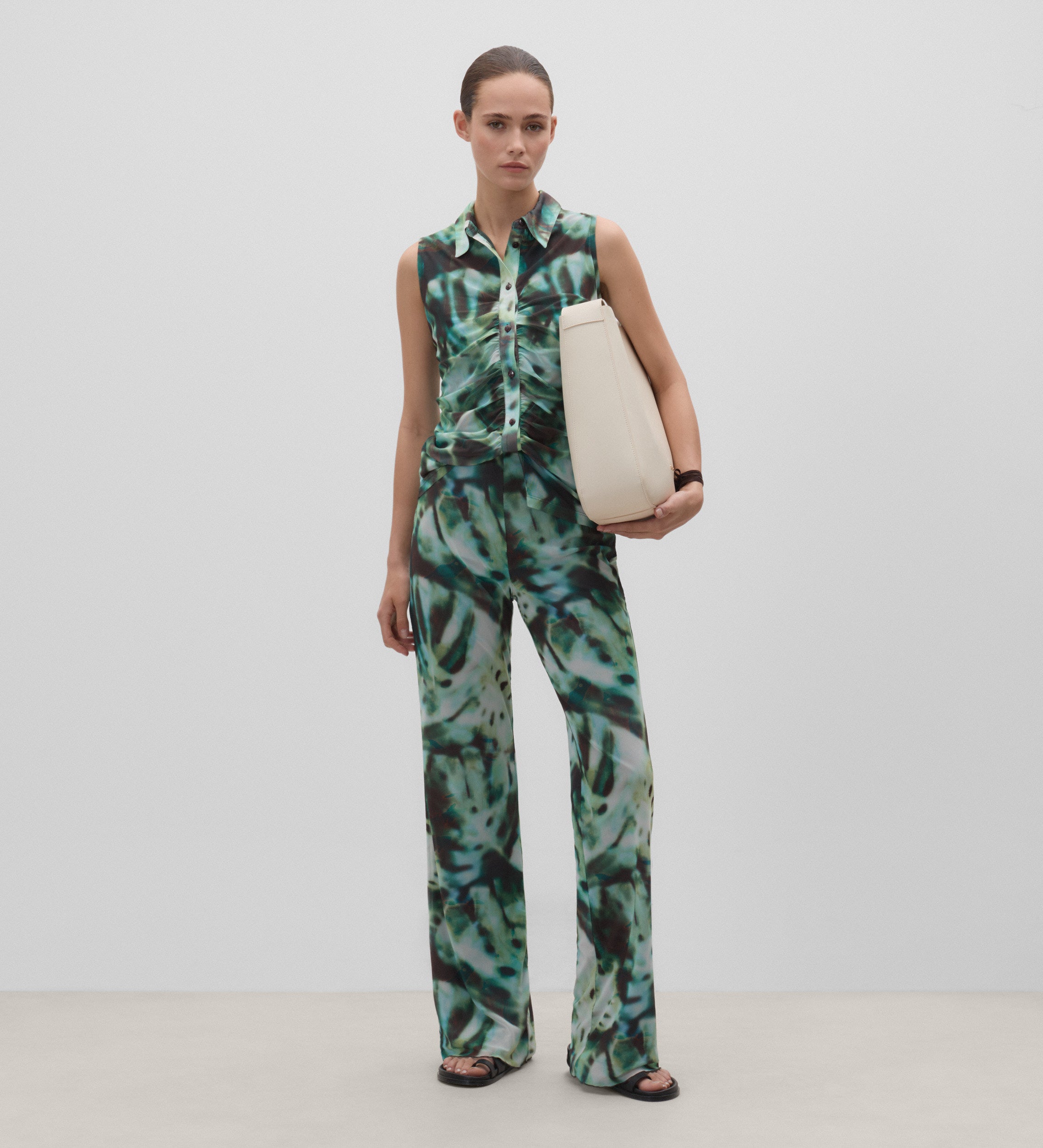 Printed tulle pants