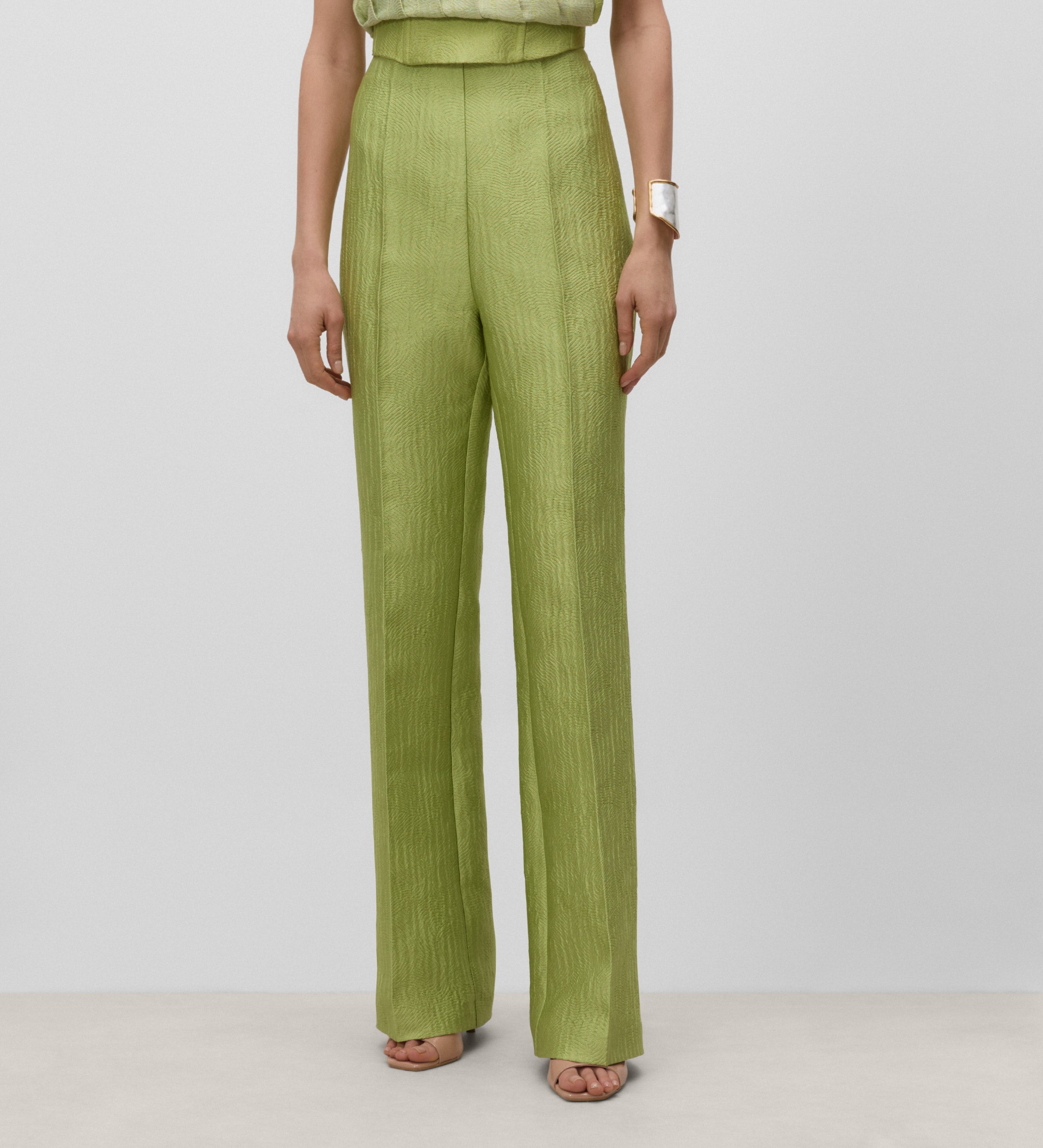 Pantalón recto cintura alta