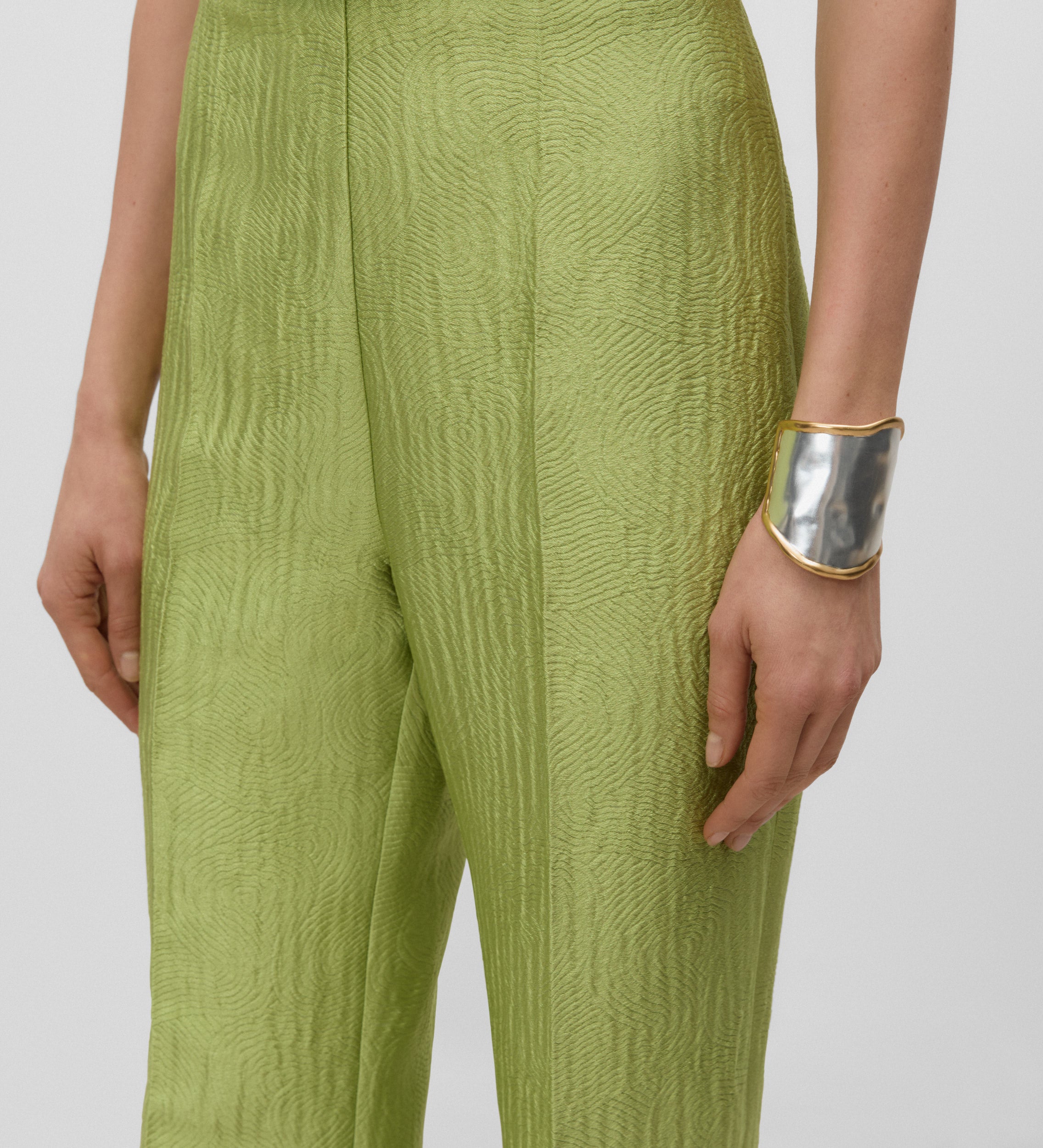 Pantalón recto cintura alta