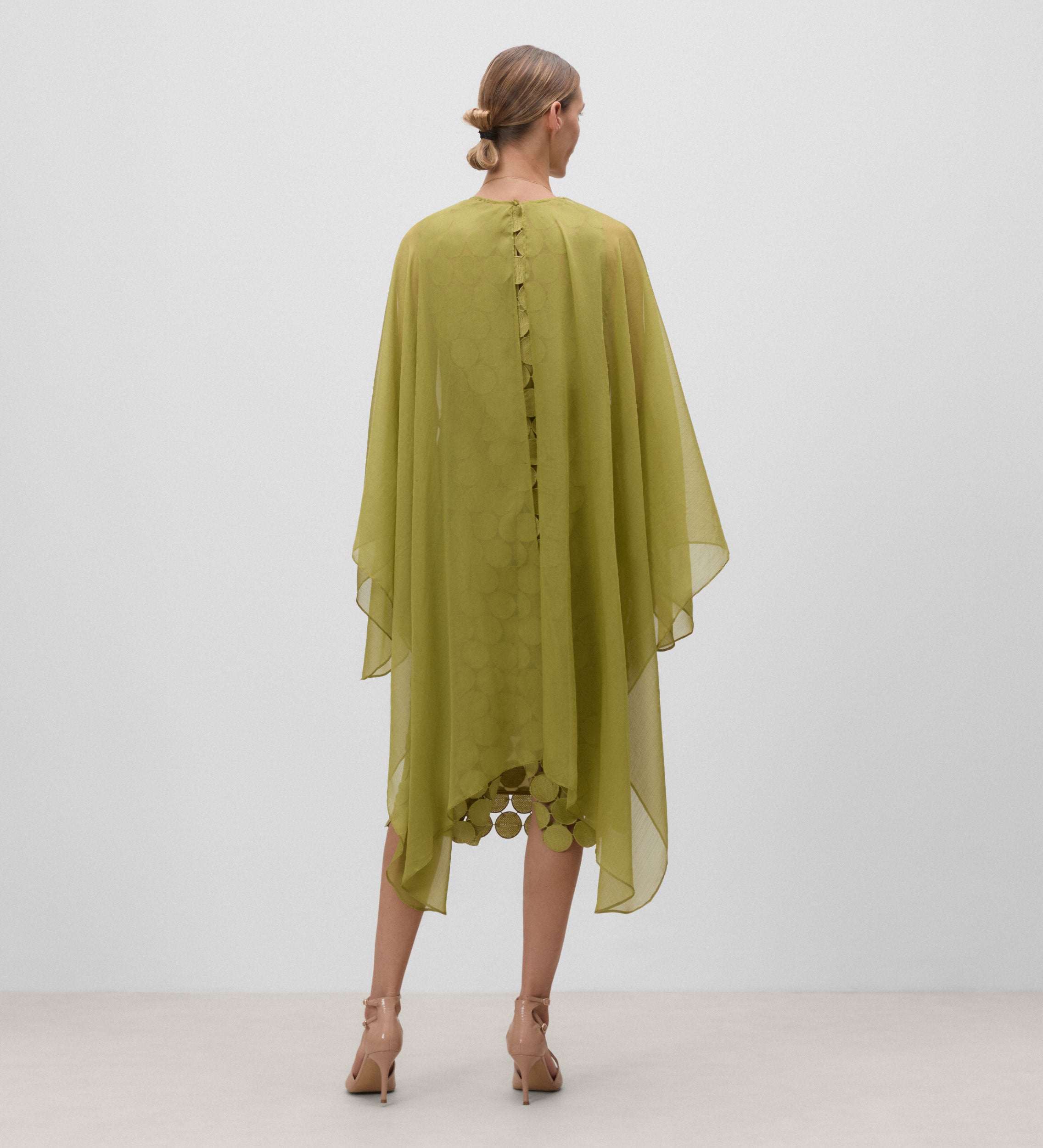 Poncho abierto espalda