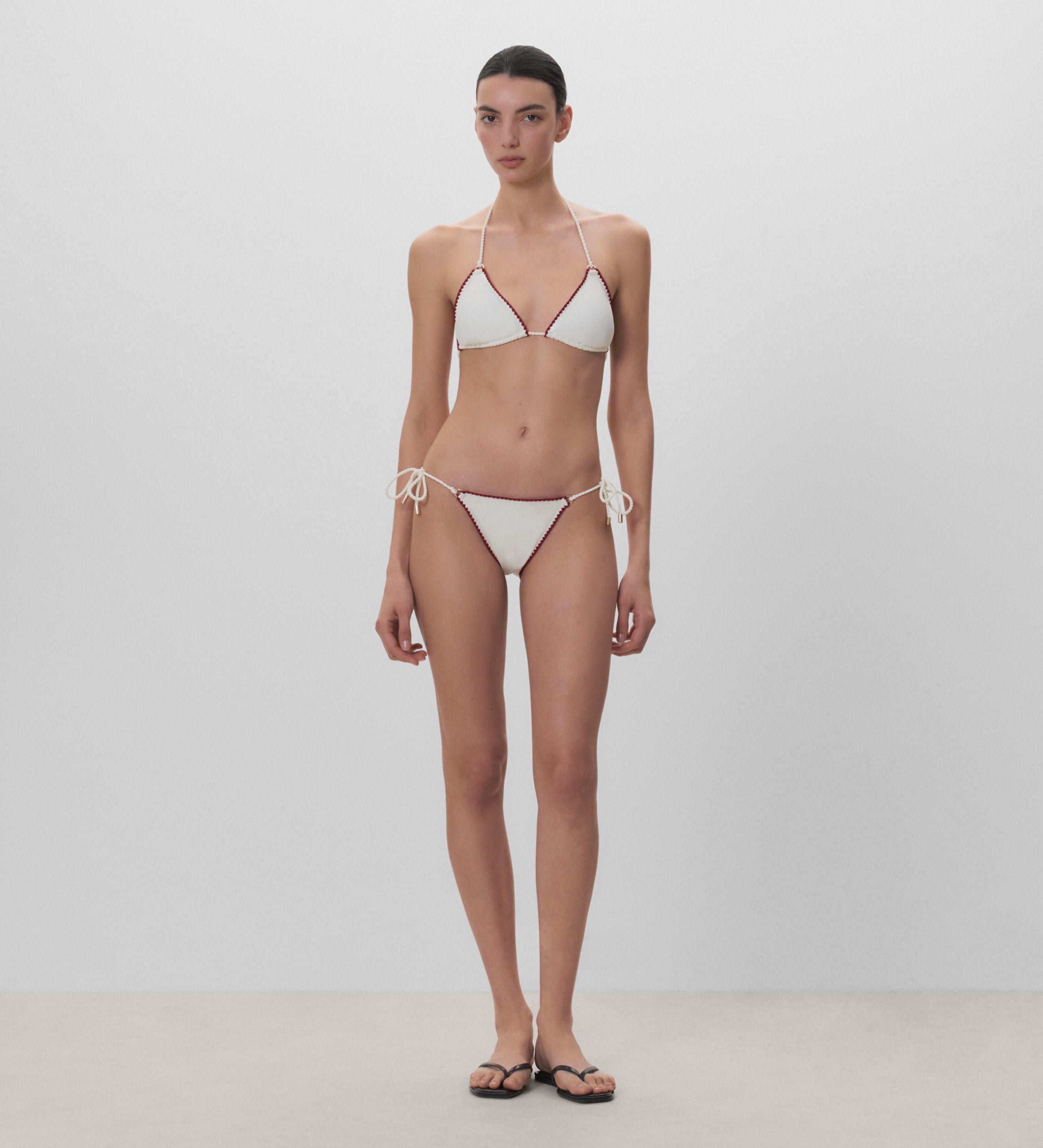 Braguita de bikini pespunte decorativo