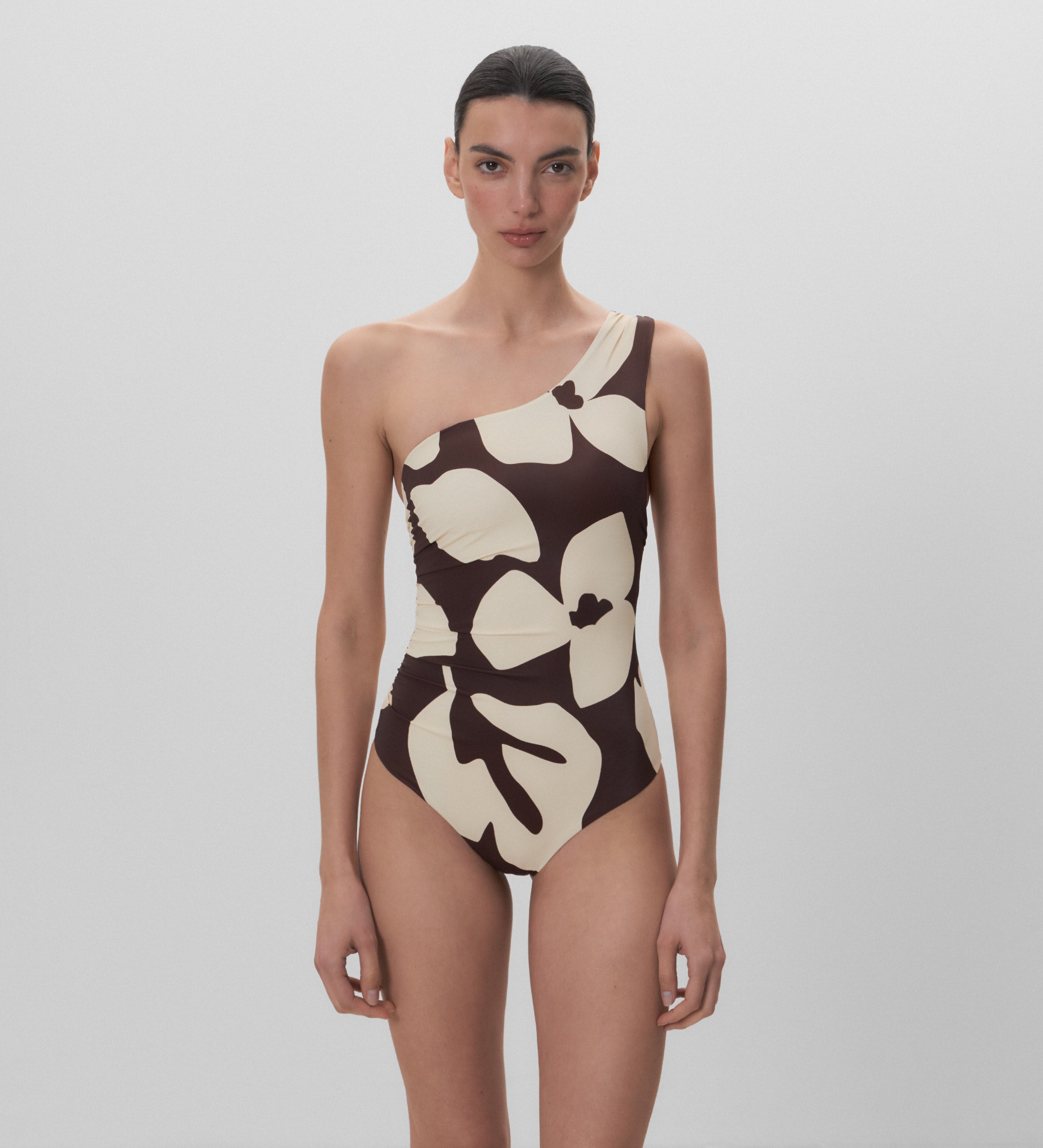 Asymmetrical neckline swimsuit