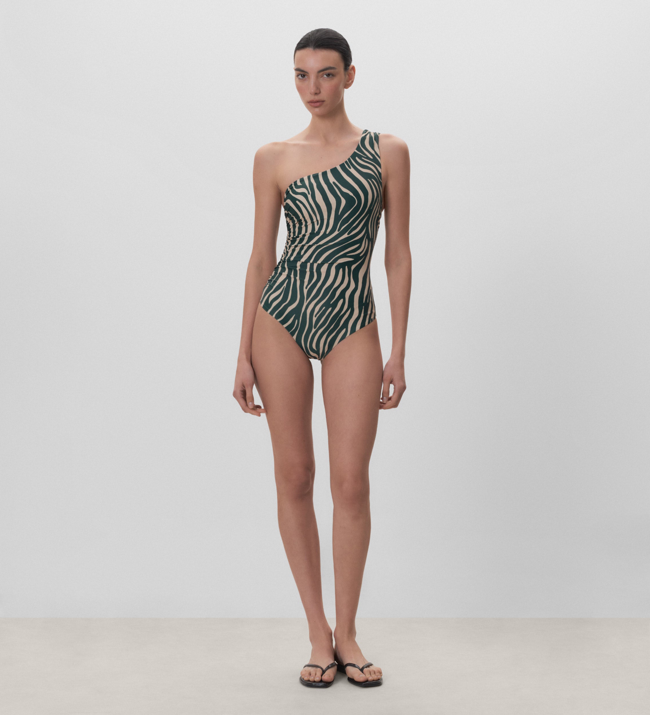 Asymmetrical neckline swimsuit