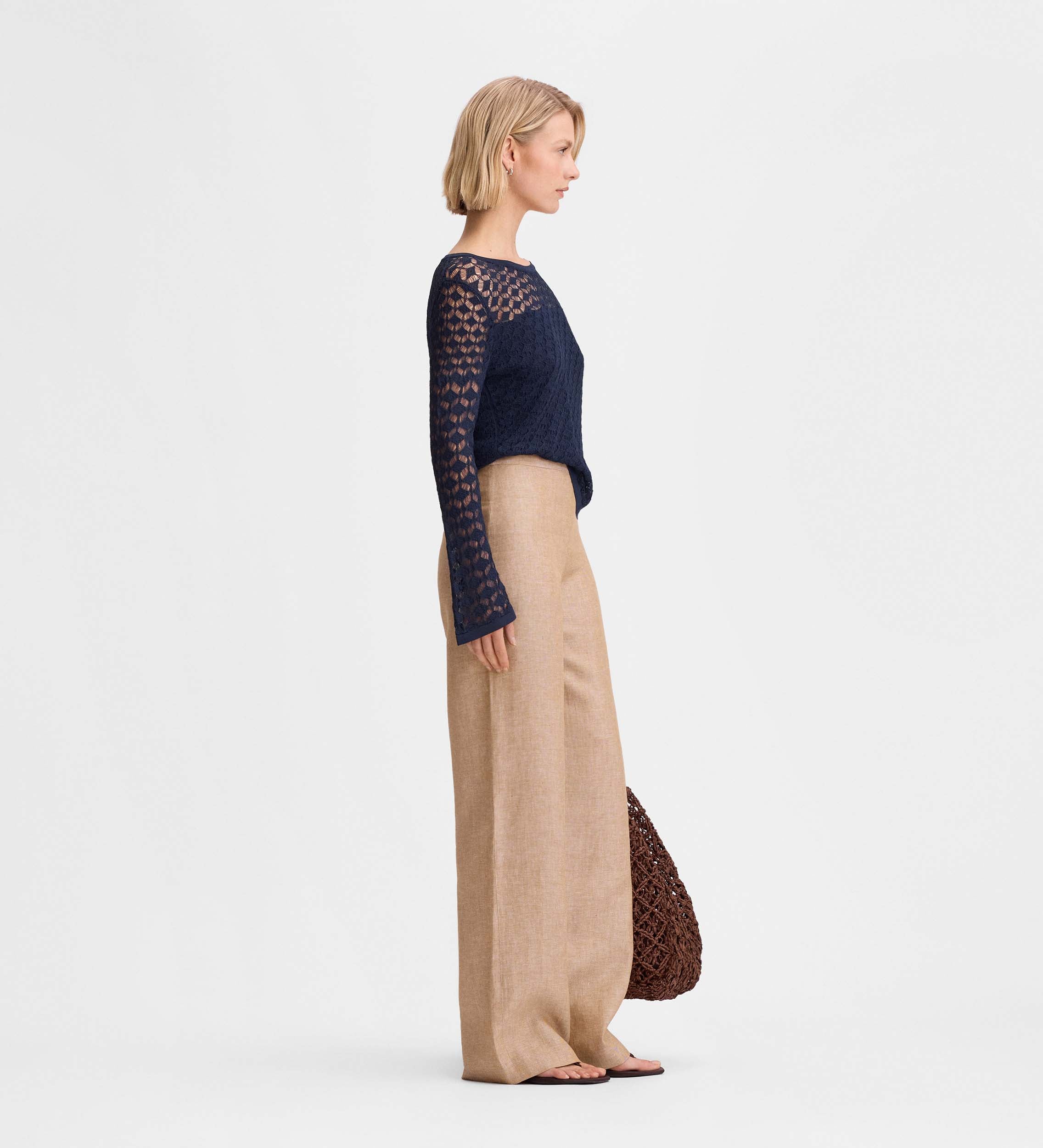 Pull ajouré motif géométrique