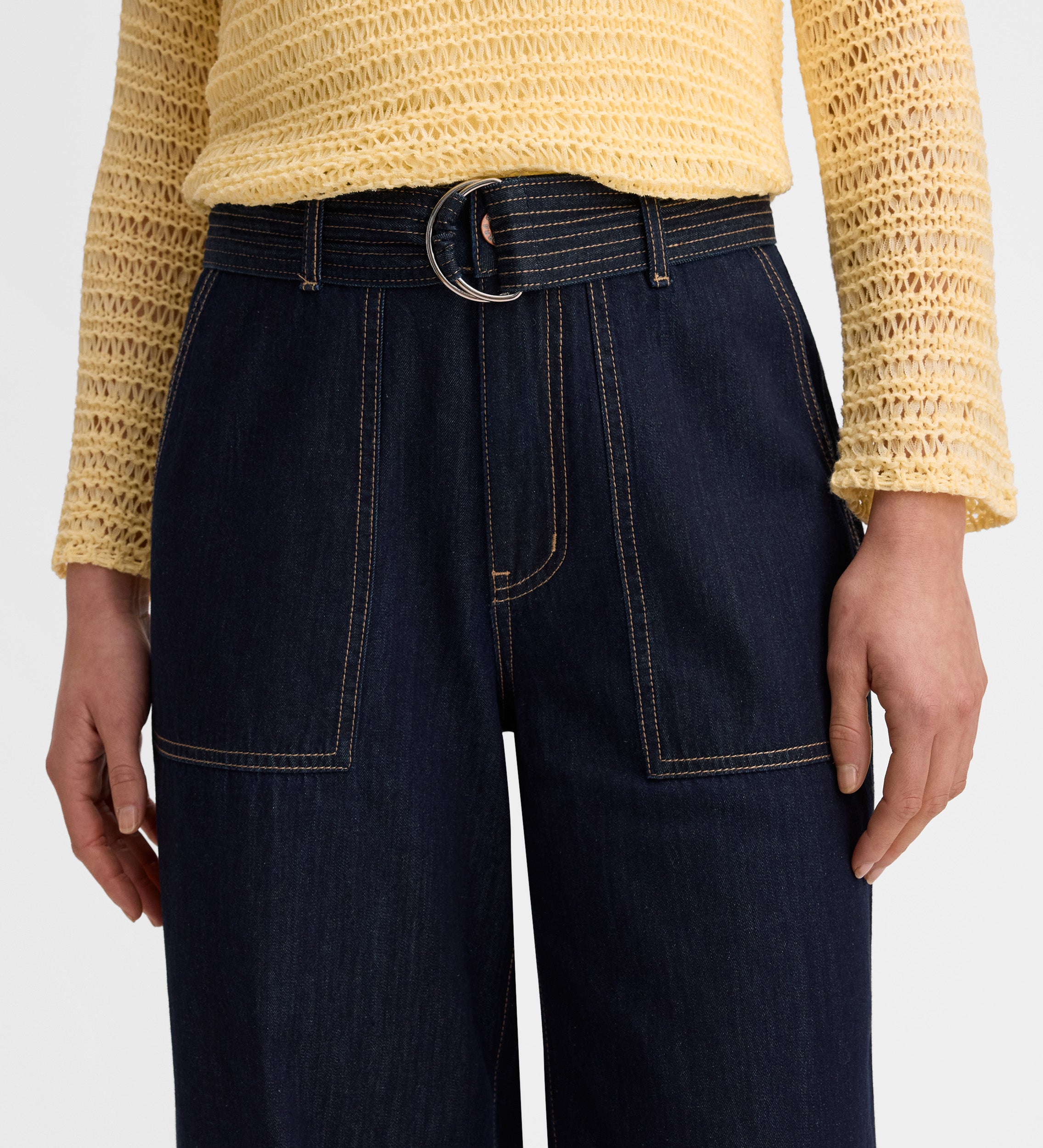 Pantalón denim pespuntes