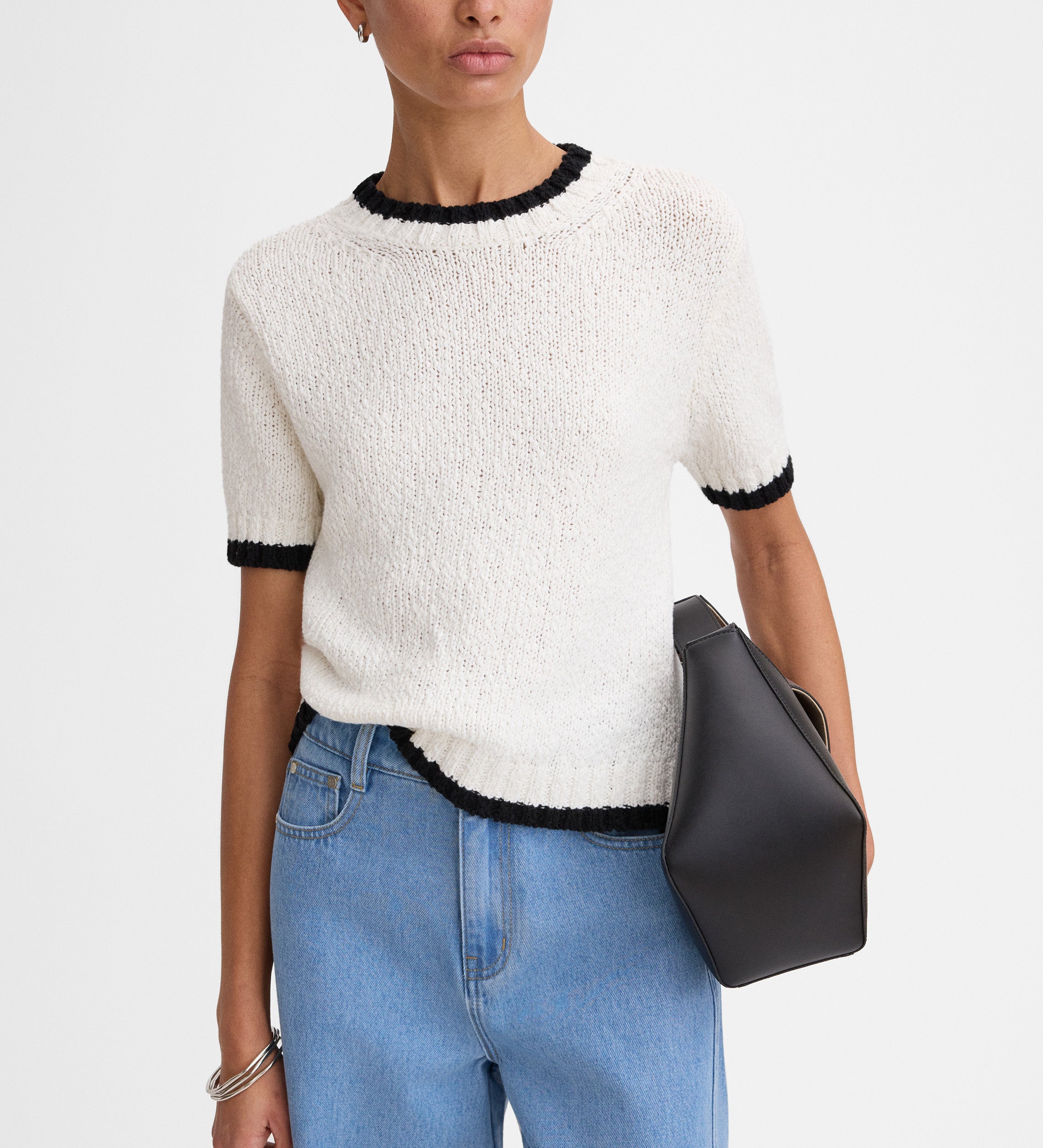 Contrast short-sleeved sweater