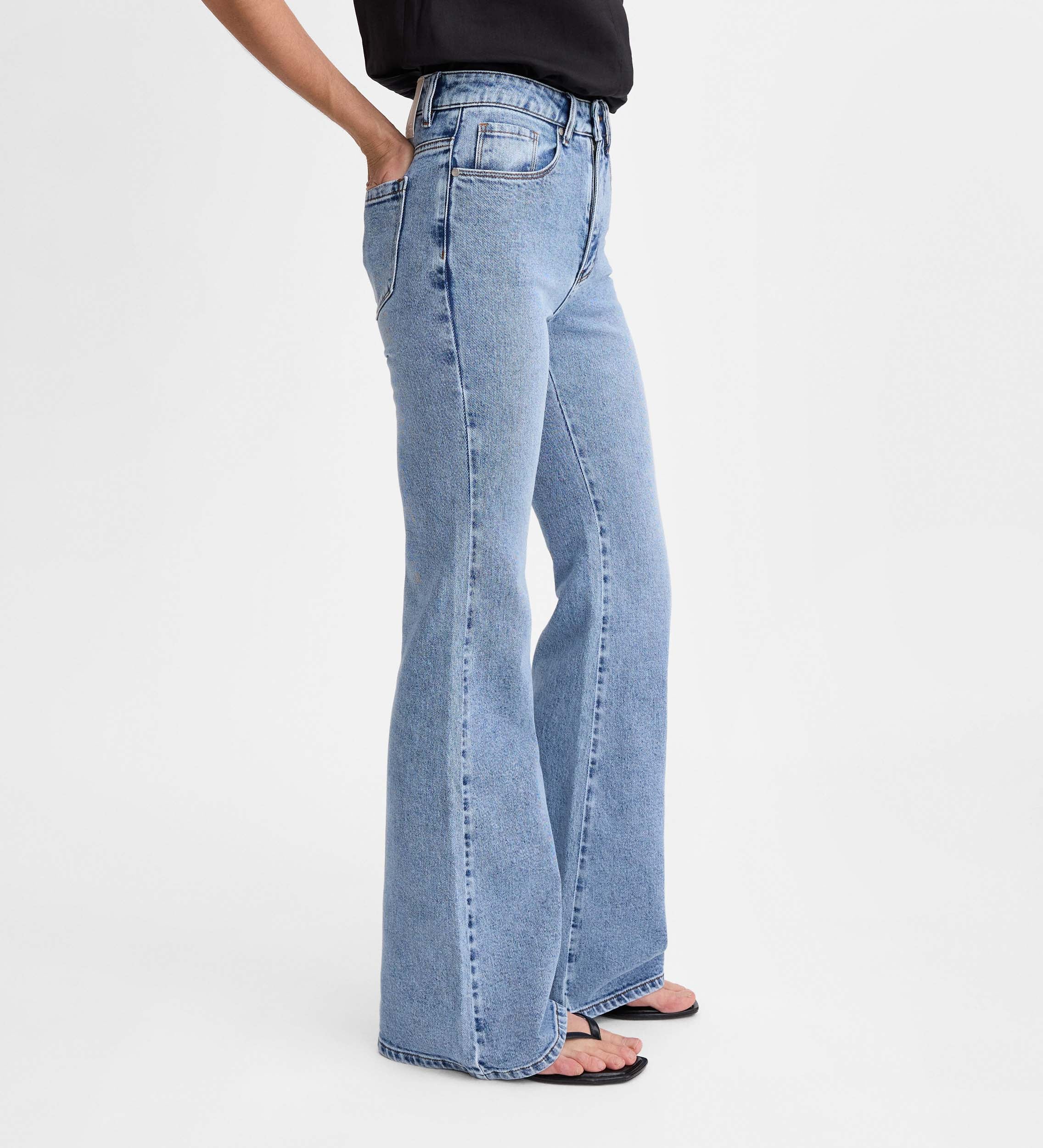 Flared jeans