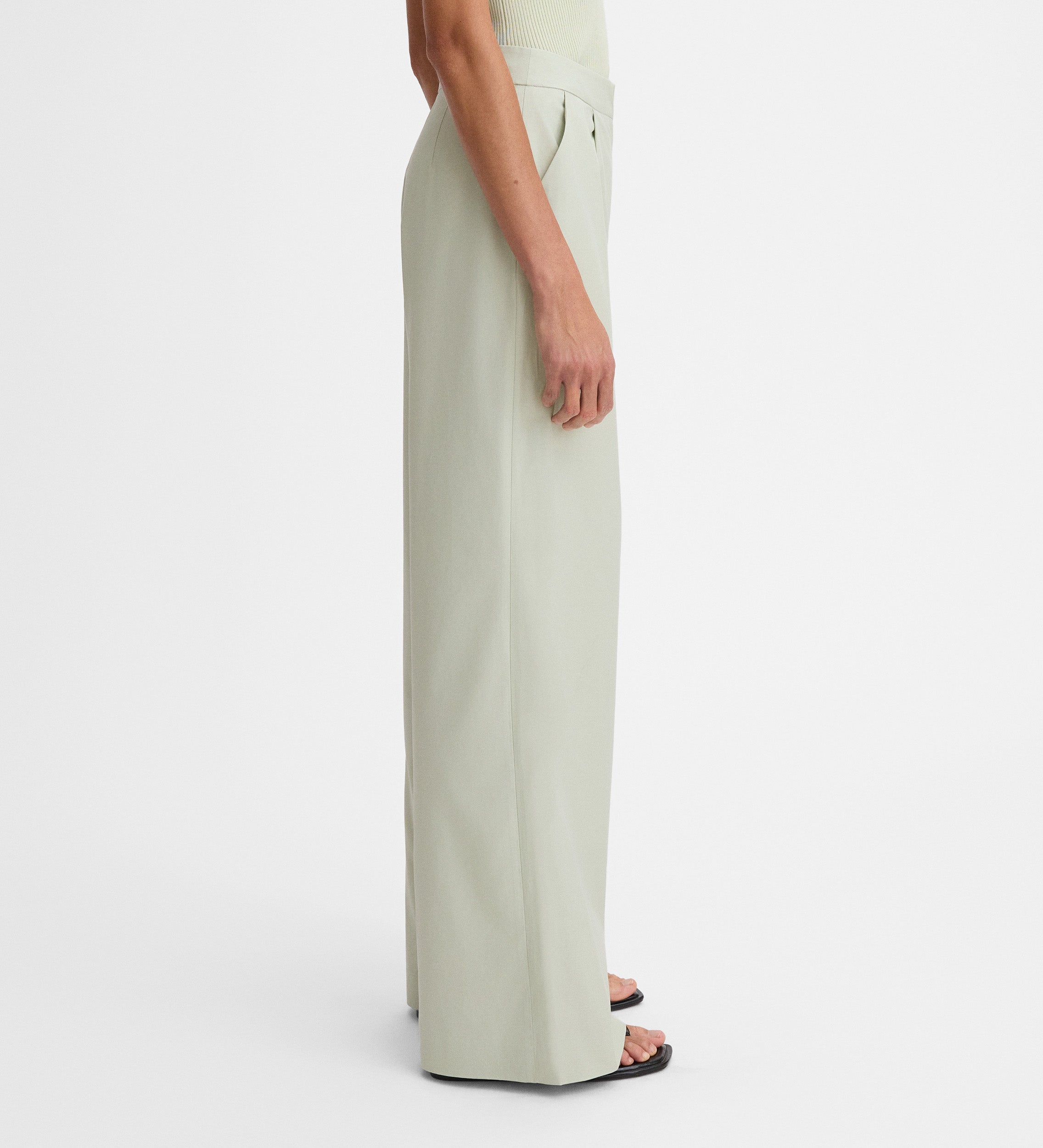 Pantalón pinzas ancho