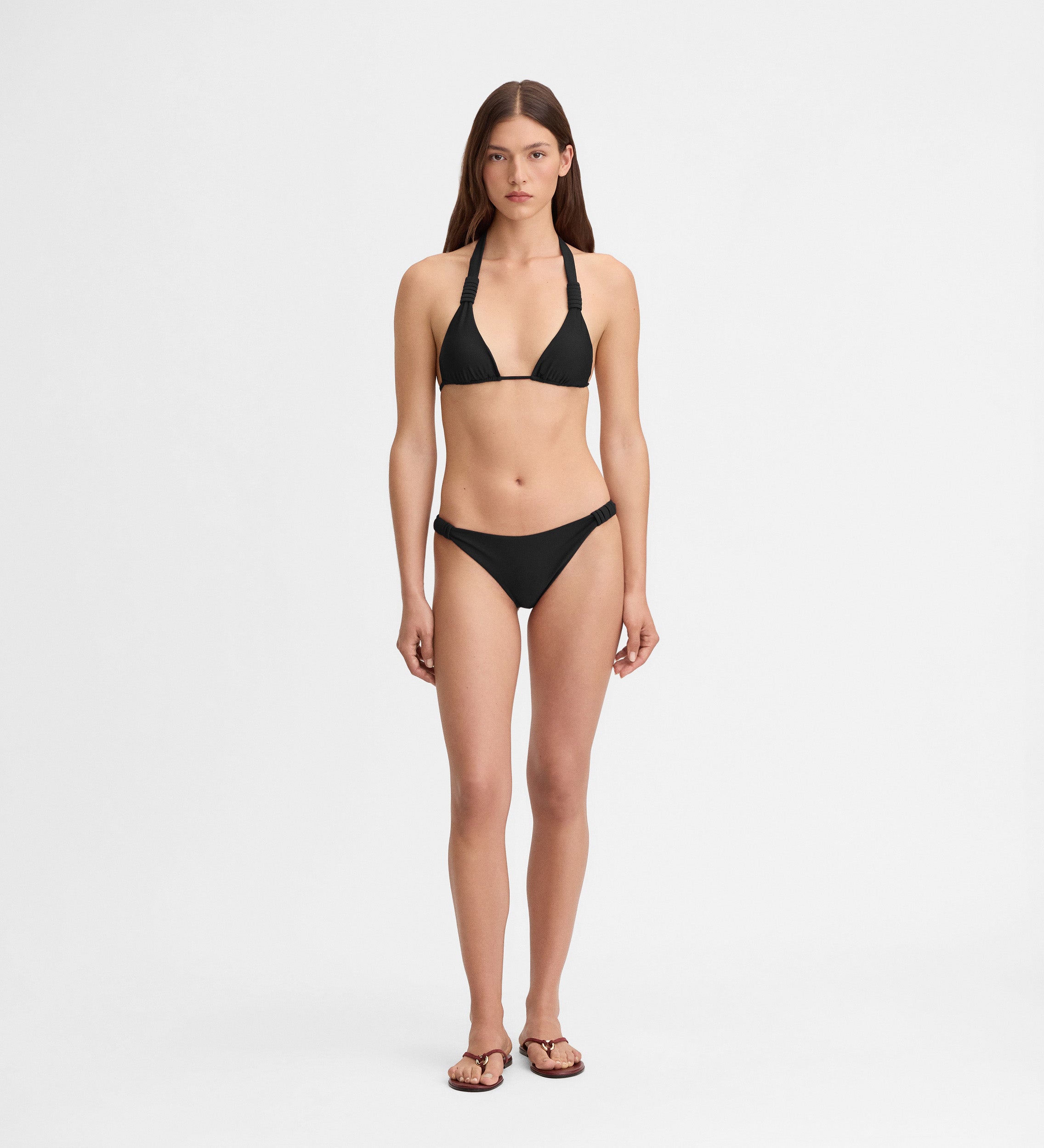 Triangular bikini top
