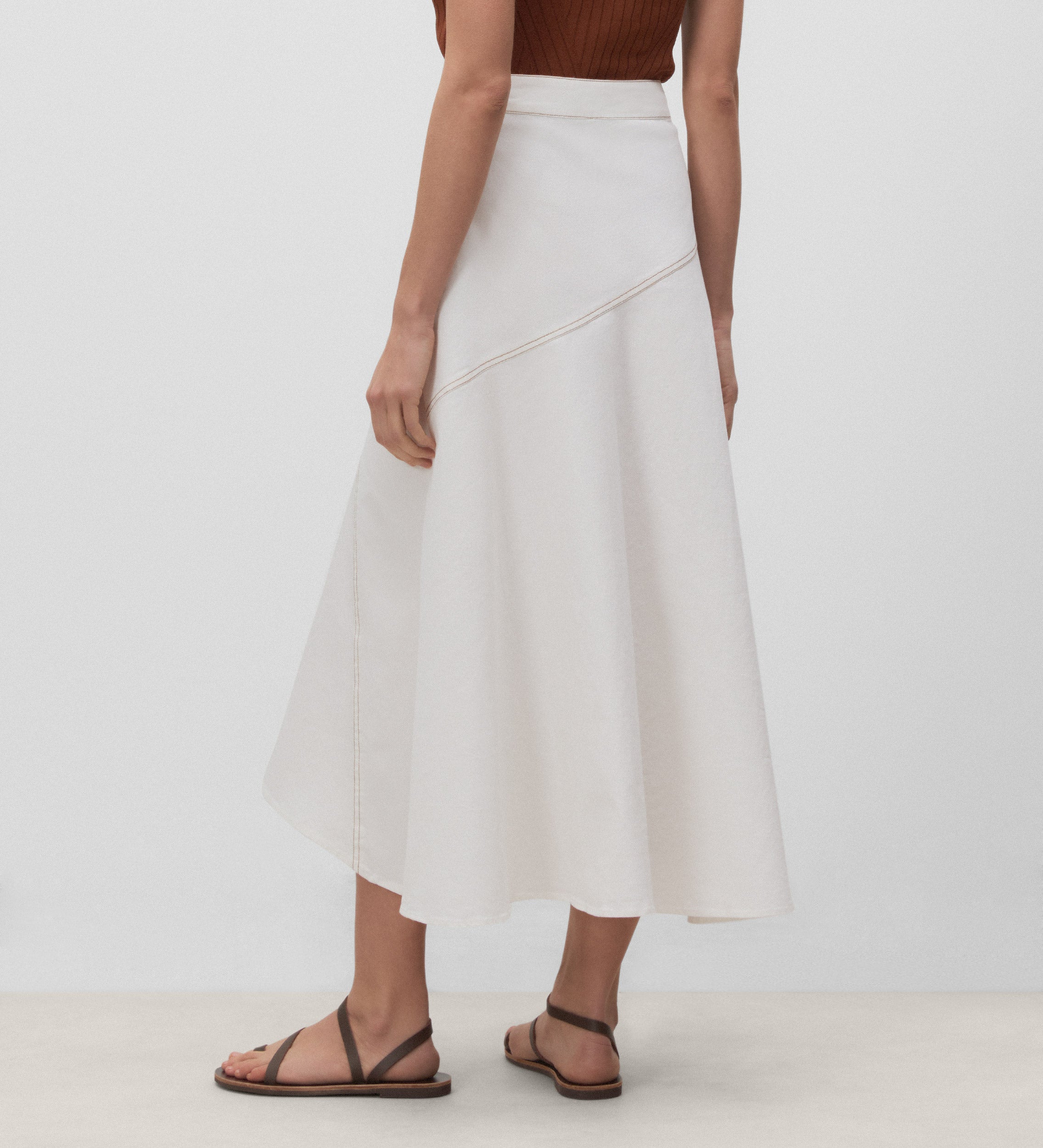 Asymmetrical skirt with contrast stitching