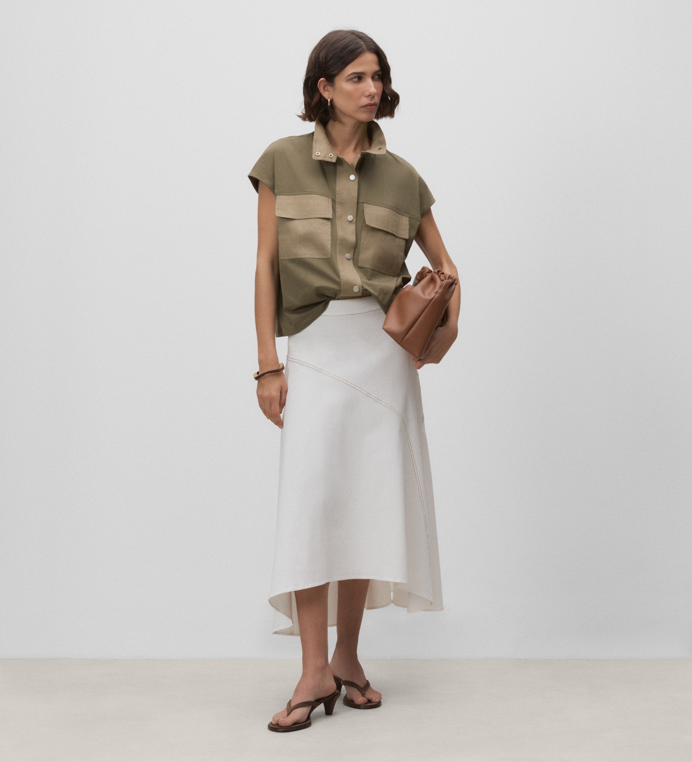 Camisa cuello alto