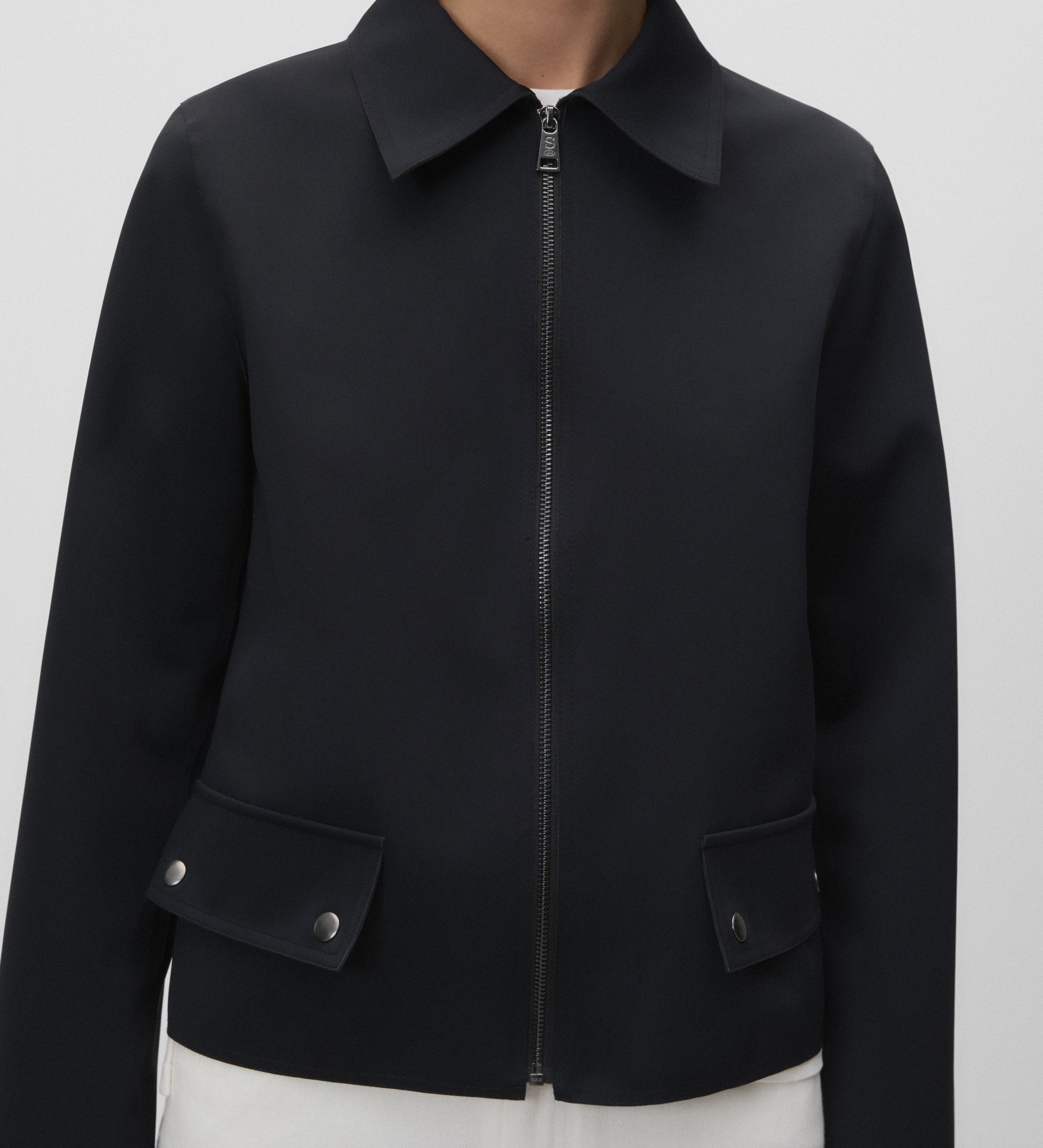 Short technical jacket