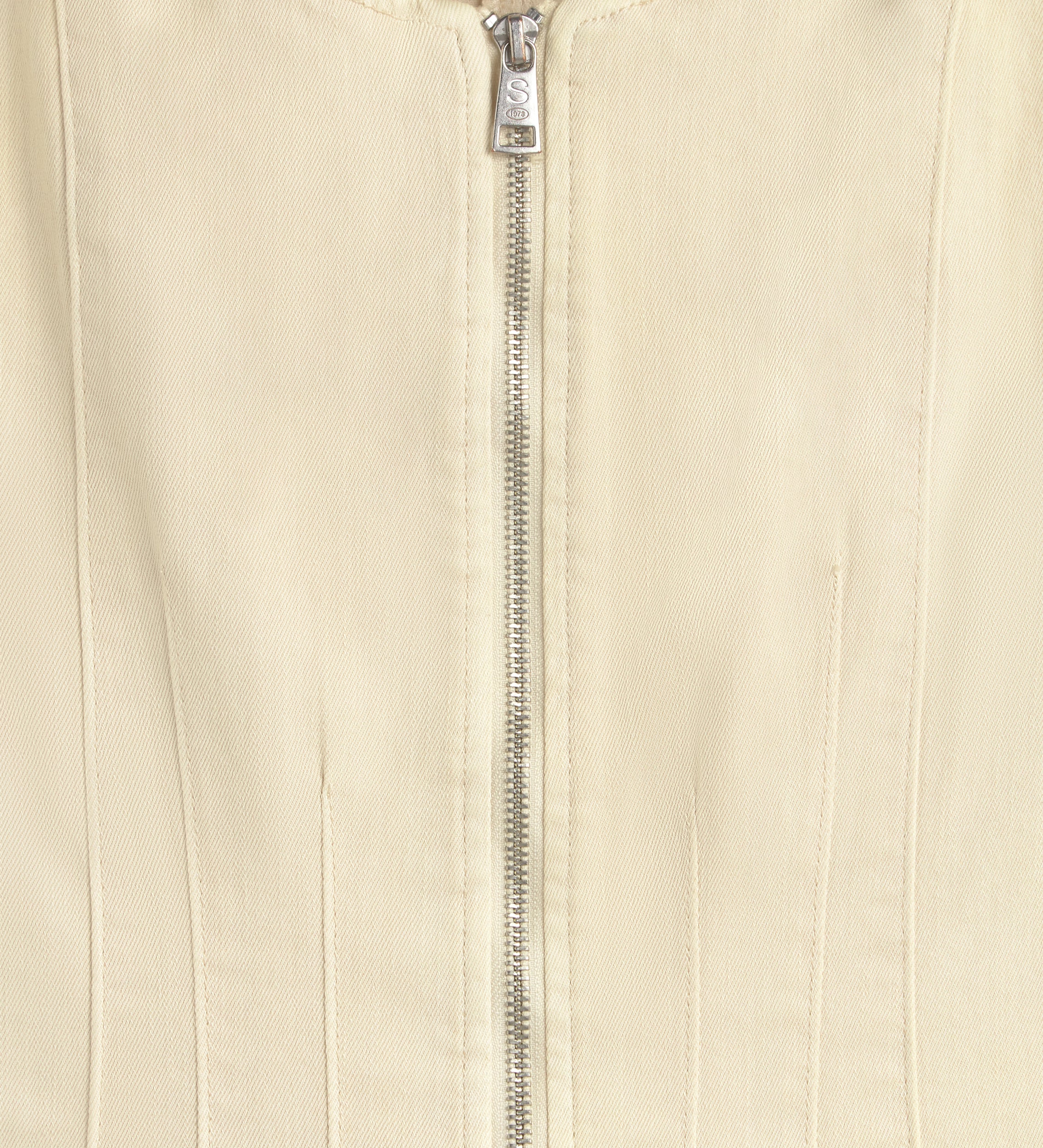 Denim vest with zipper