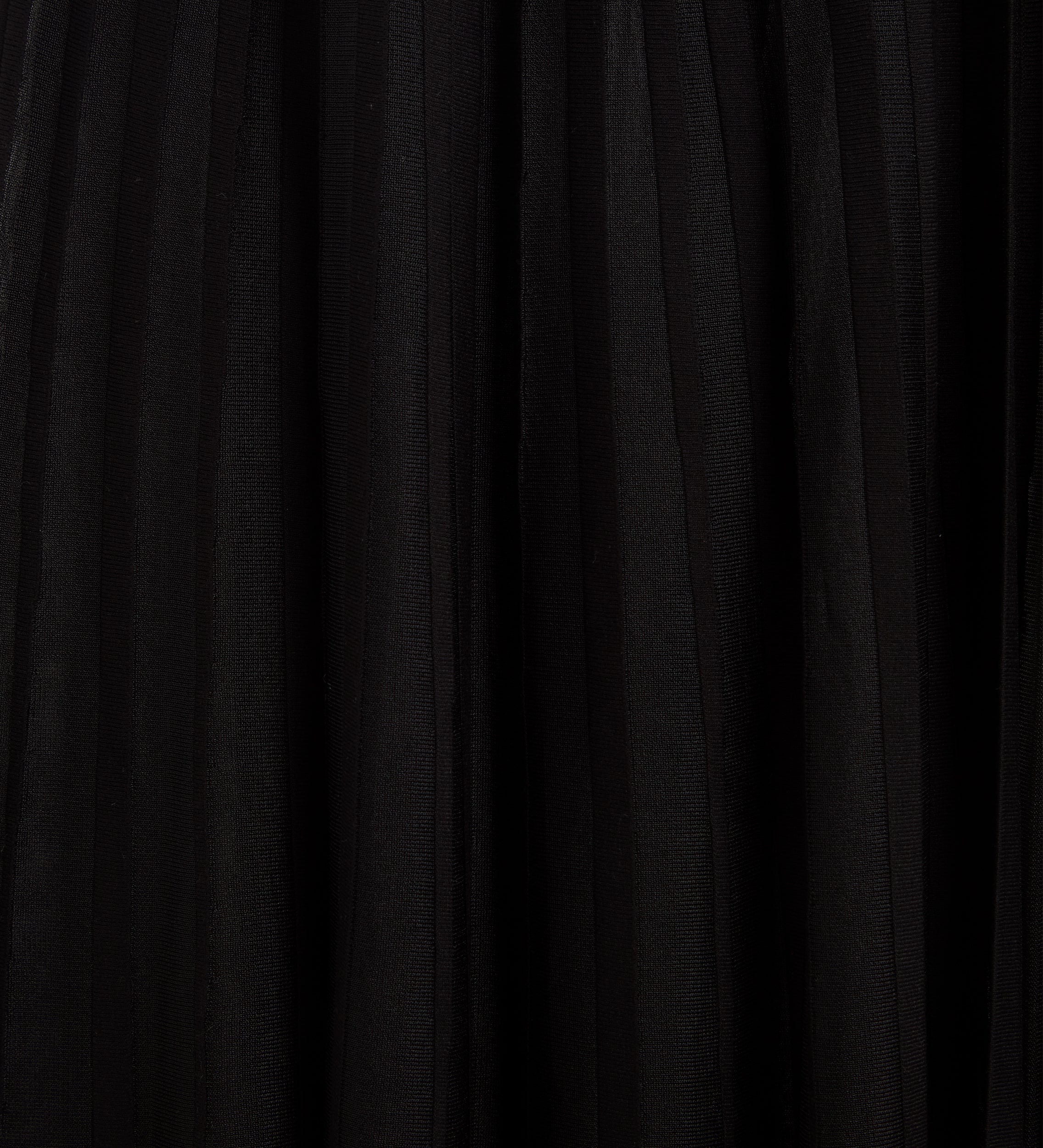 Long pleated knit vest